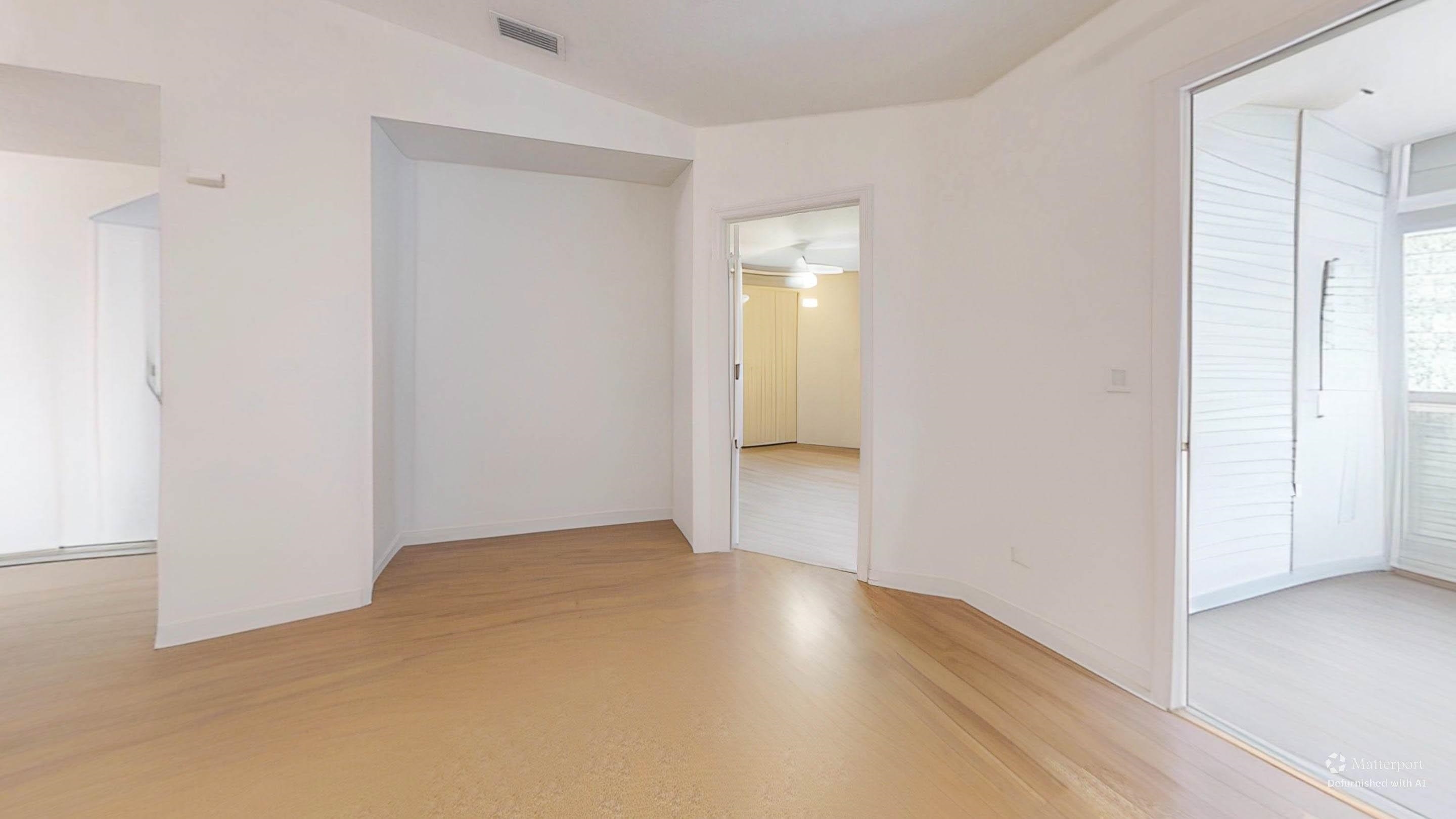 Image 10 of 42 For 37203 Harbour Vista Cir  37203
