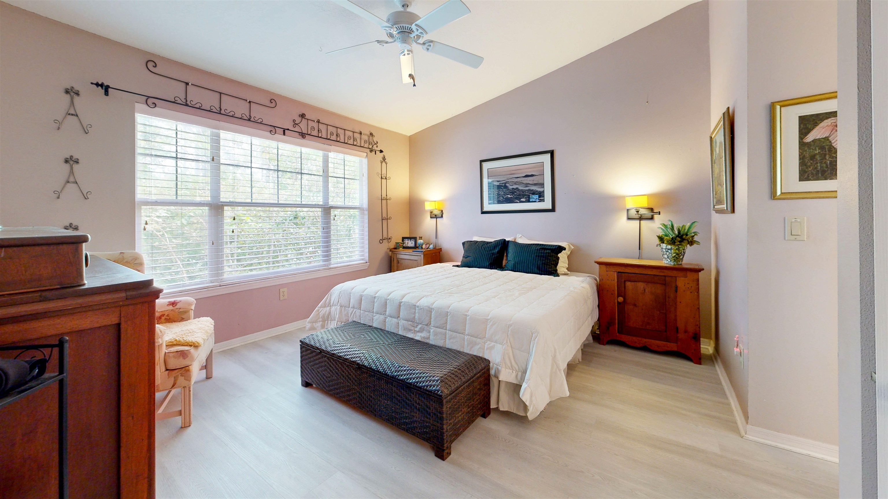 Image 21 of 42 For 37203 Harbour Vista Cir  37203