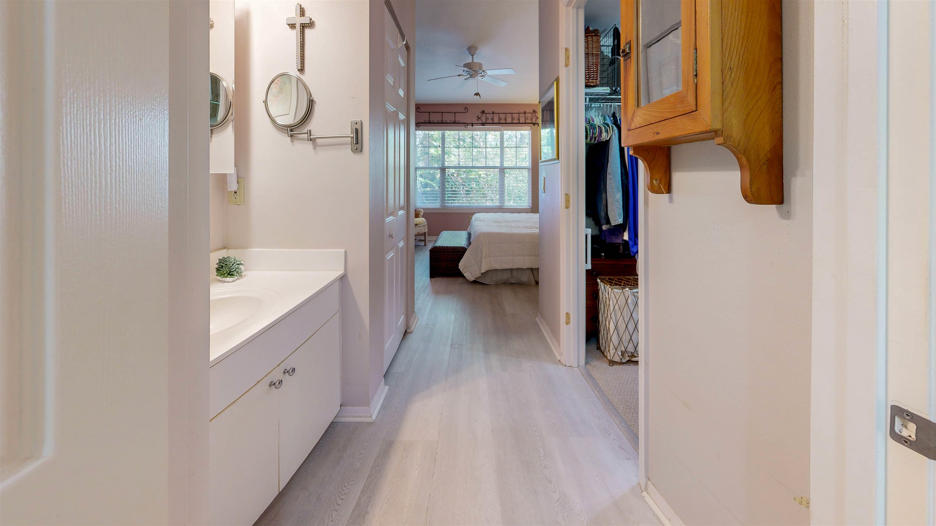 Image 24 of 42 For 37203 Harbour Vista Cir  37203