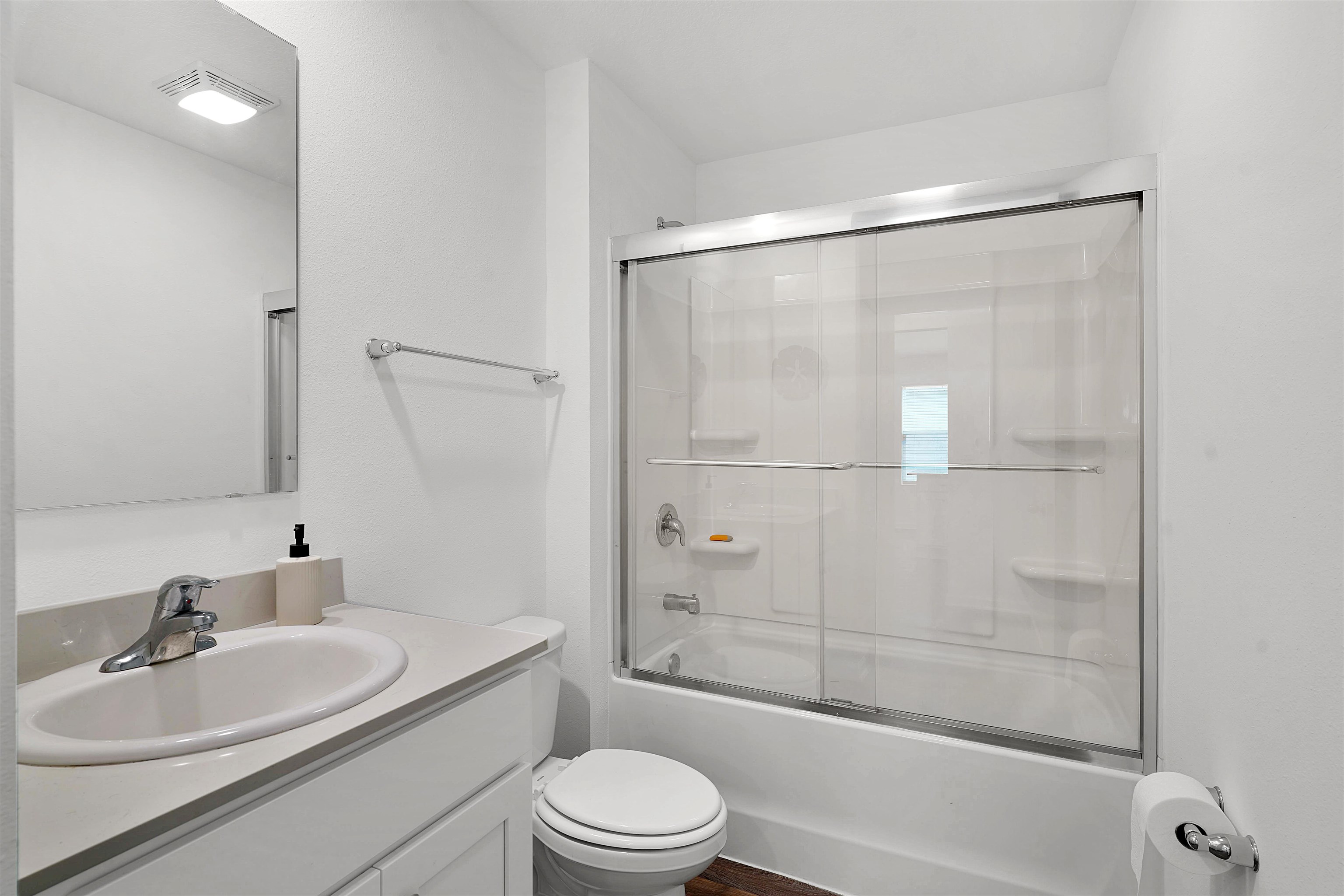Image 19 of 42 For 861 Orellana Road