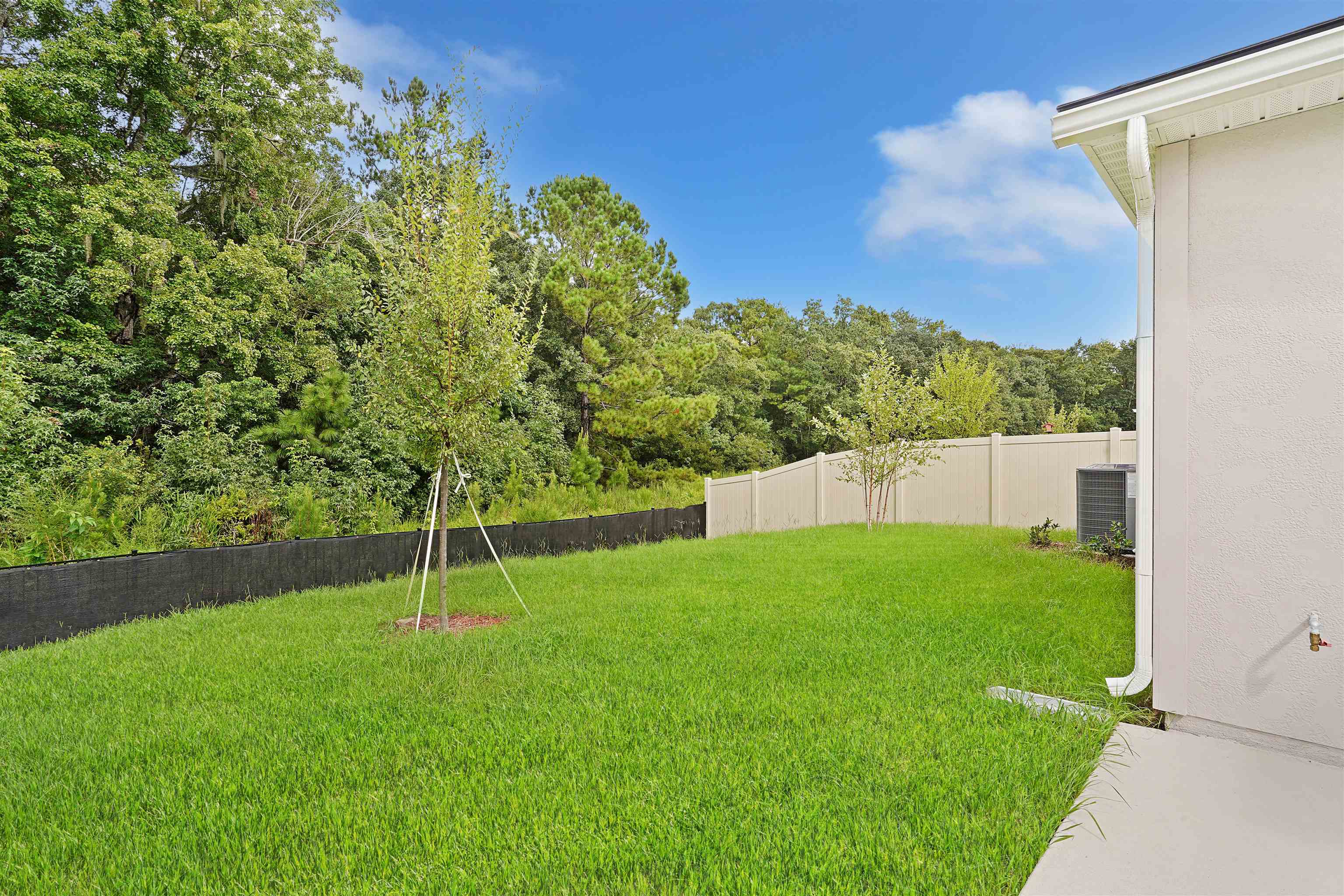 Image 26 of 42 For 861 Orellana Road