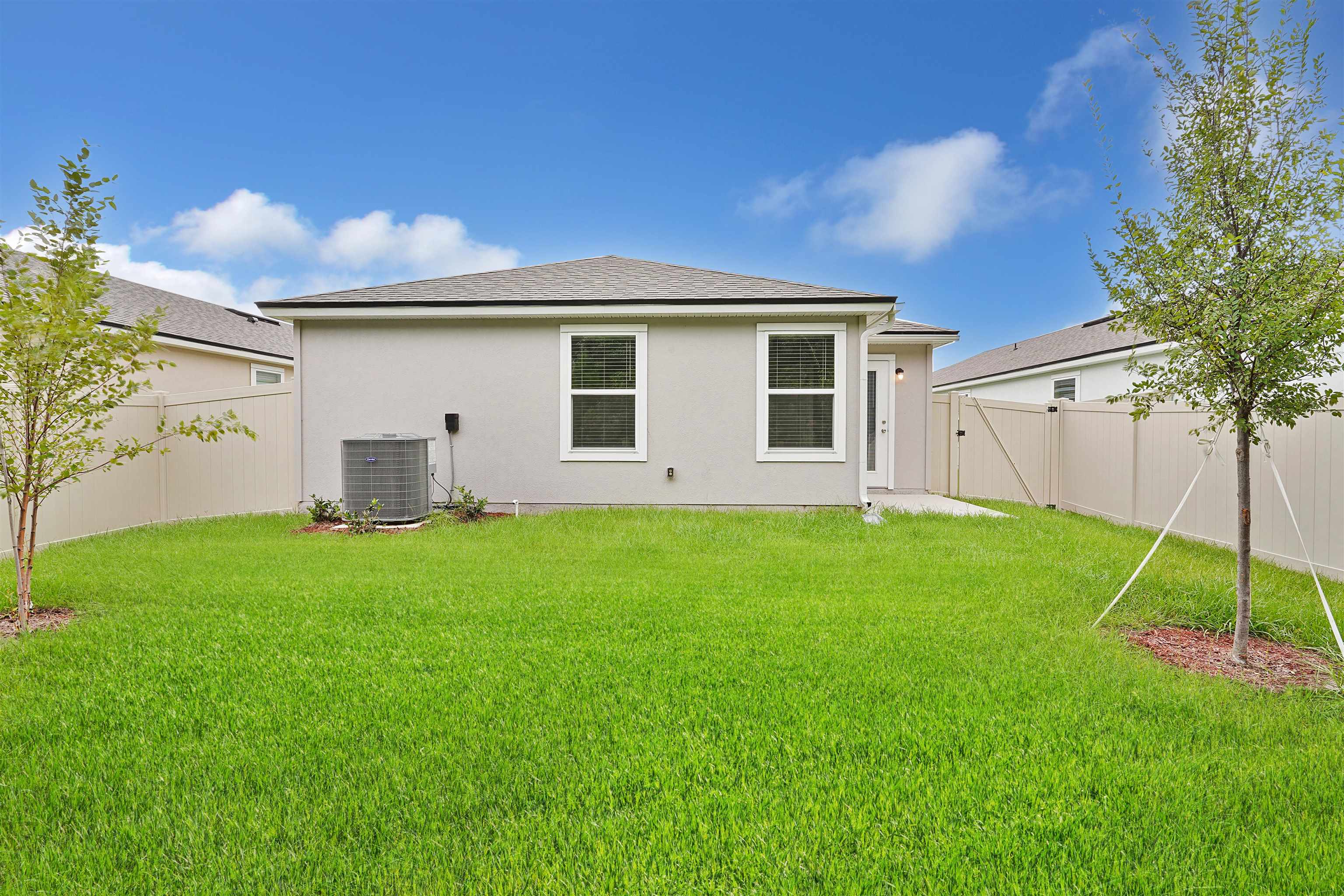 Image 27 of 42 For 861 Orellana Road