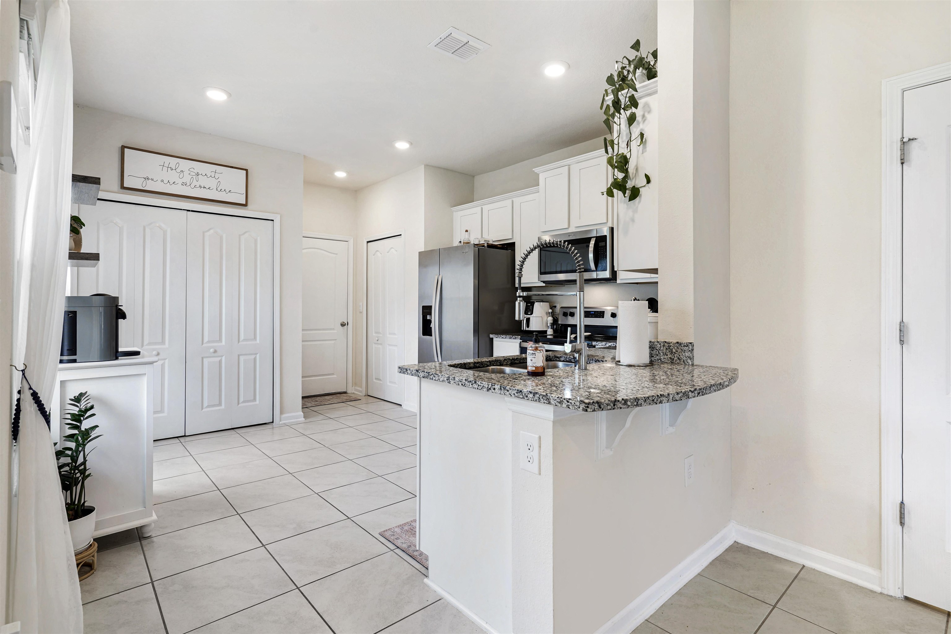 Image 14 of 33 For 135 Pomona Way