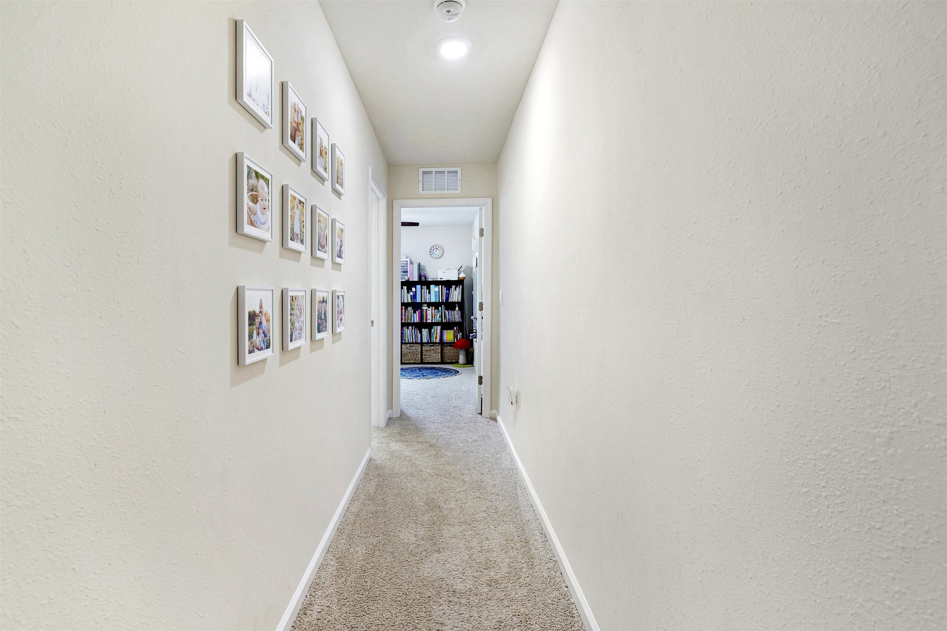 Image 19 of 33 For 135 Pomona Way