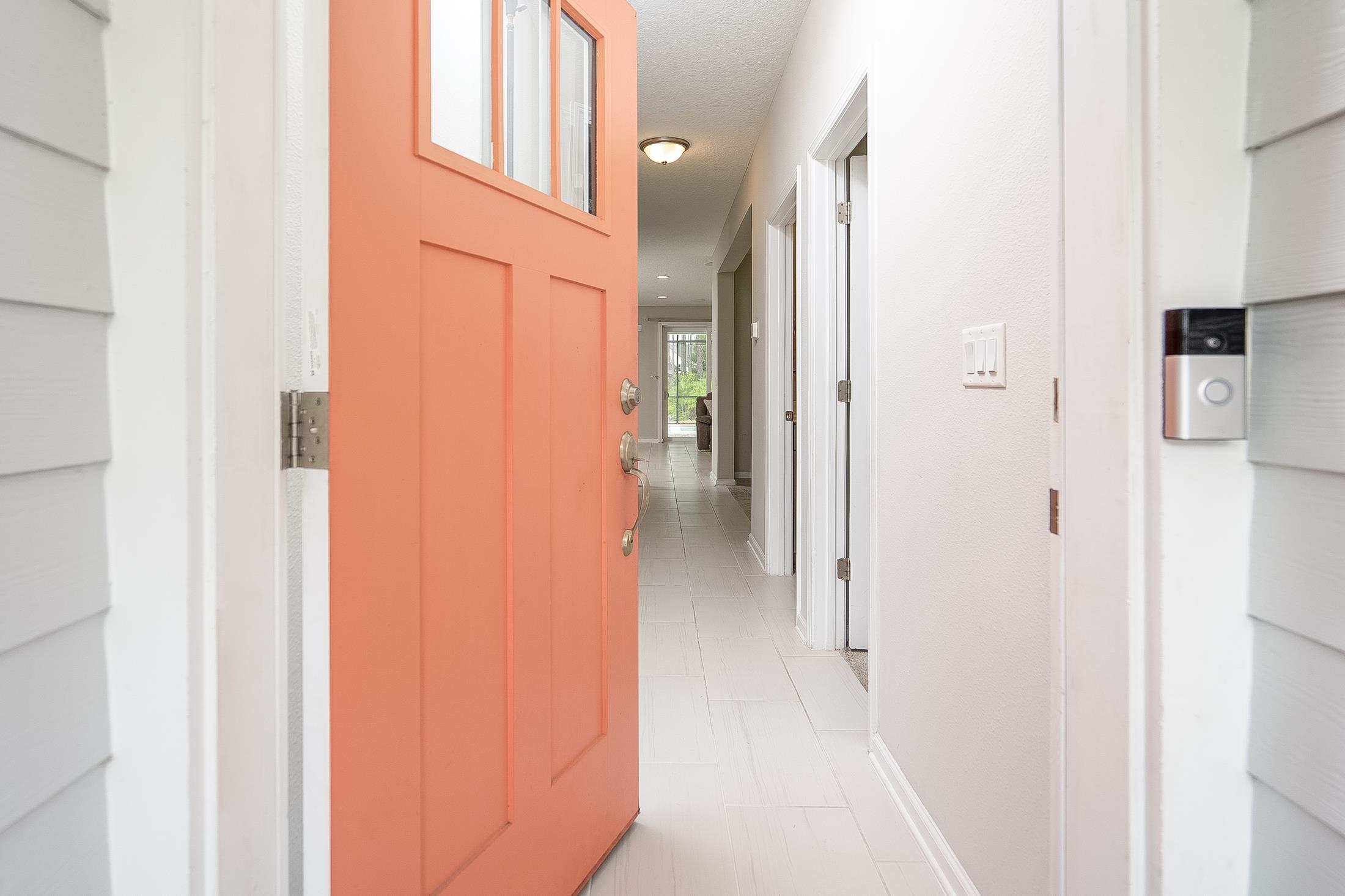 Image 17 of 90 For 685 Watervale Dr