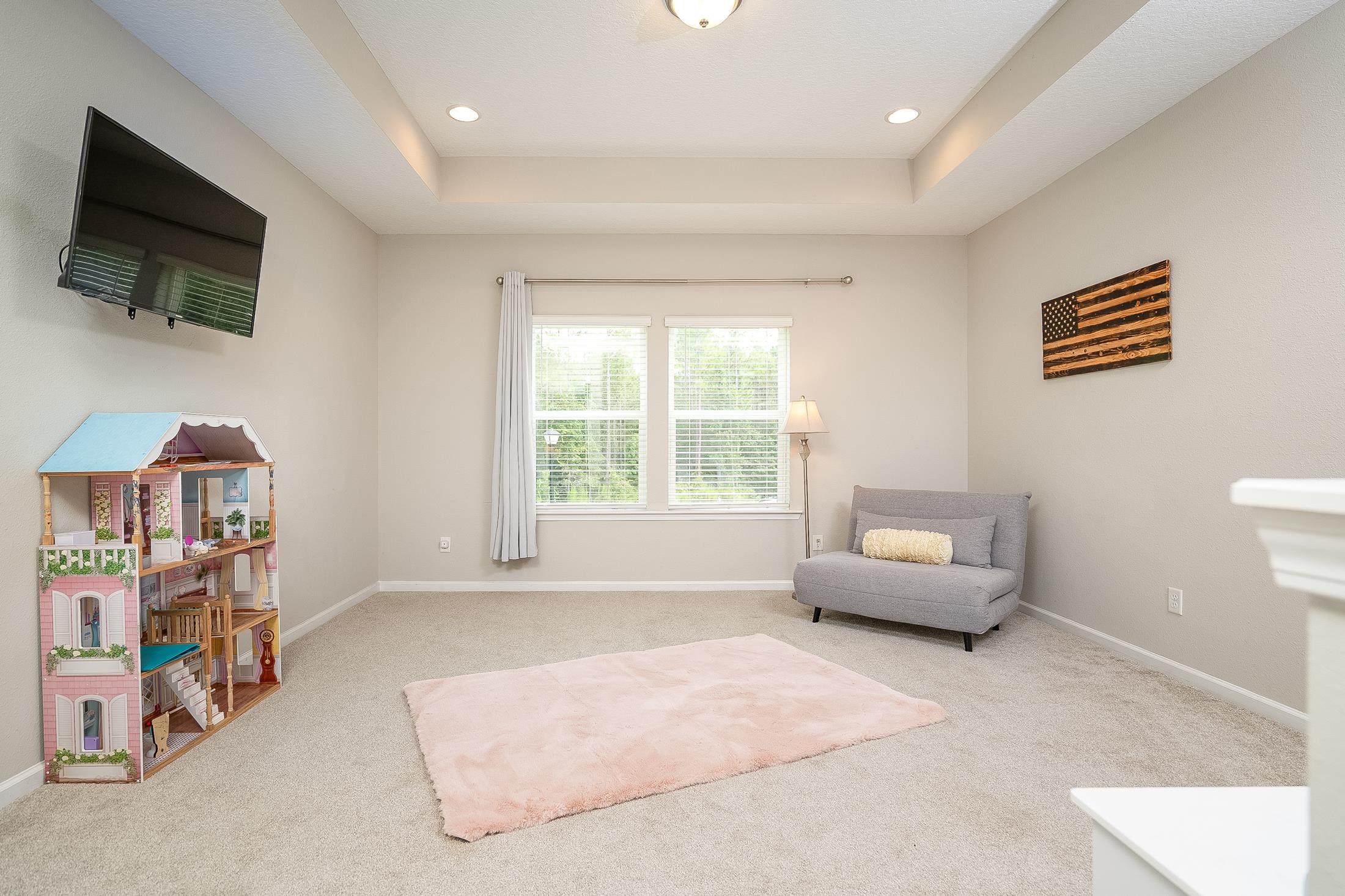 Image 47 of 90 For 685 Watervale Dr