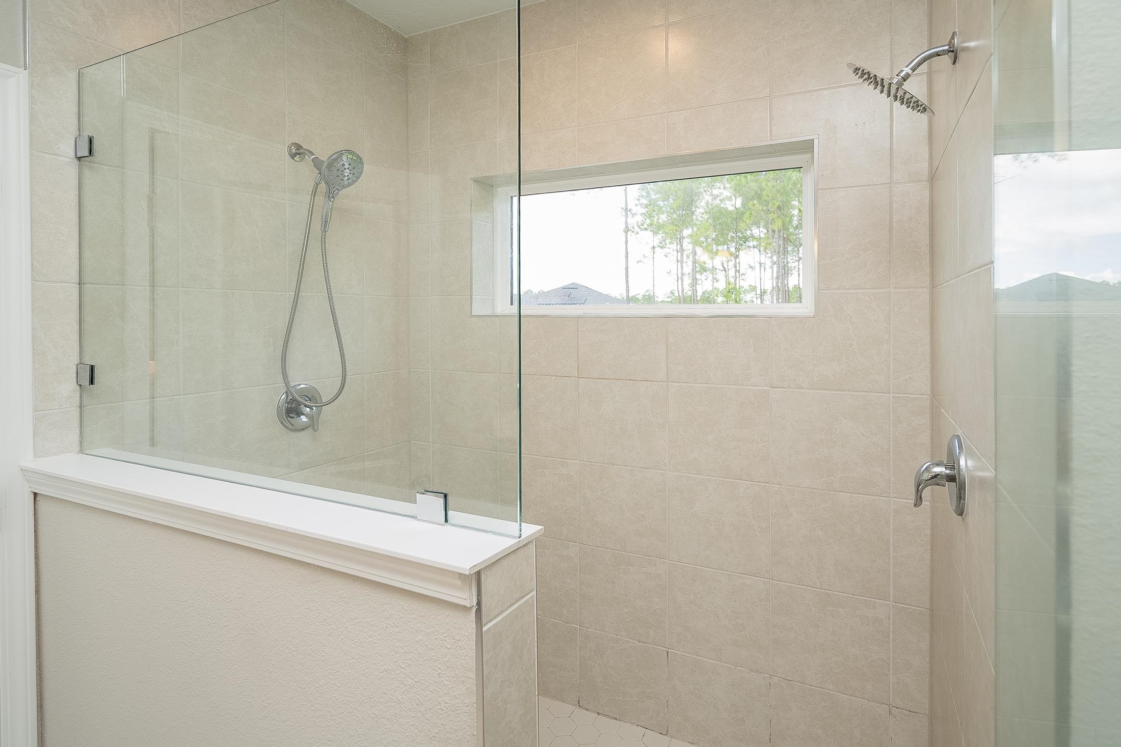 Image 55 of 90 For 685 Watervale Dr