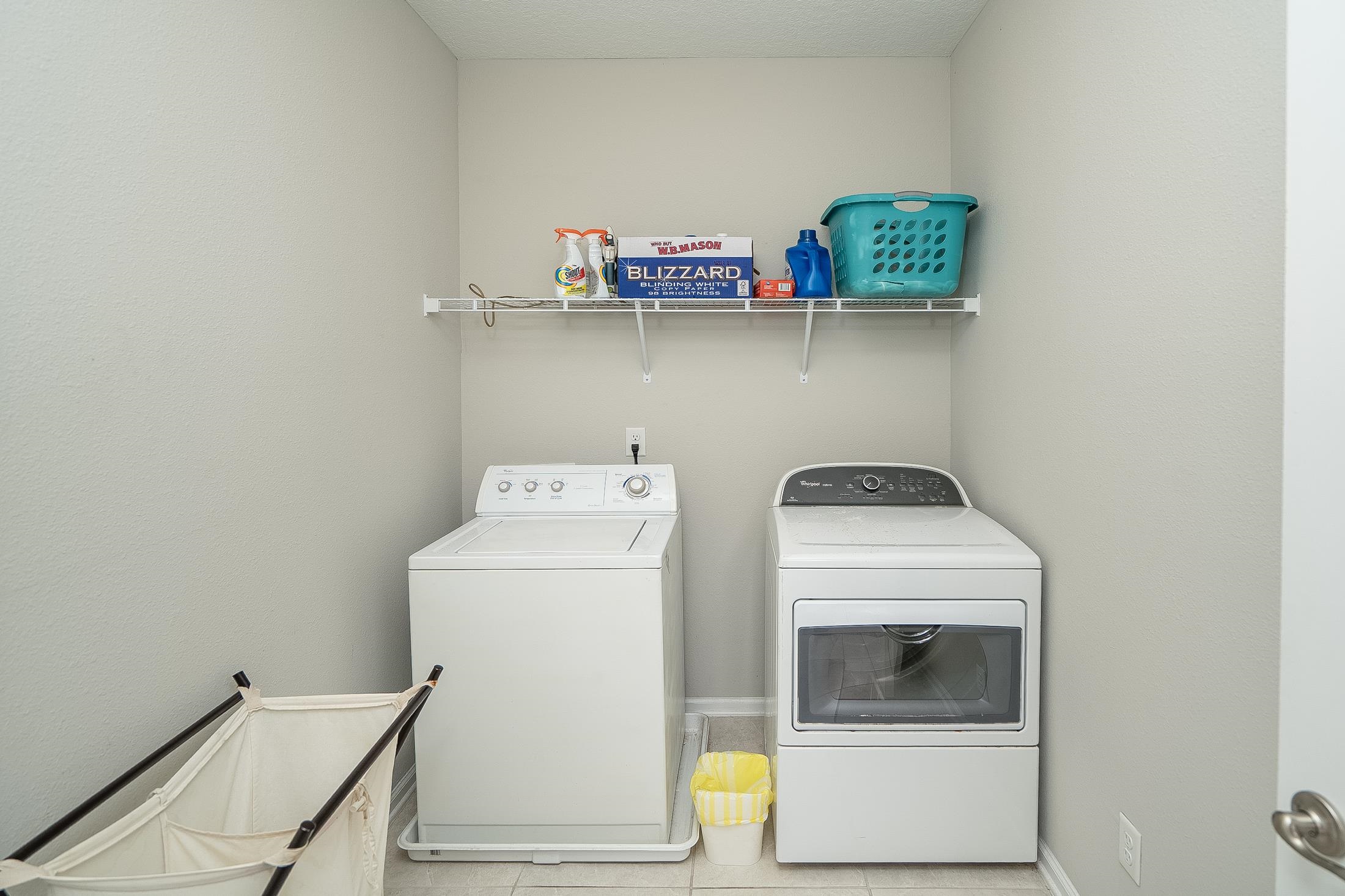 Image 57 of 90 For 685 Watervale Dr