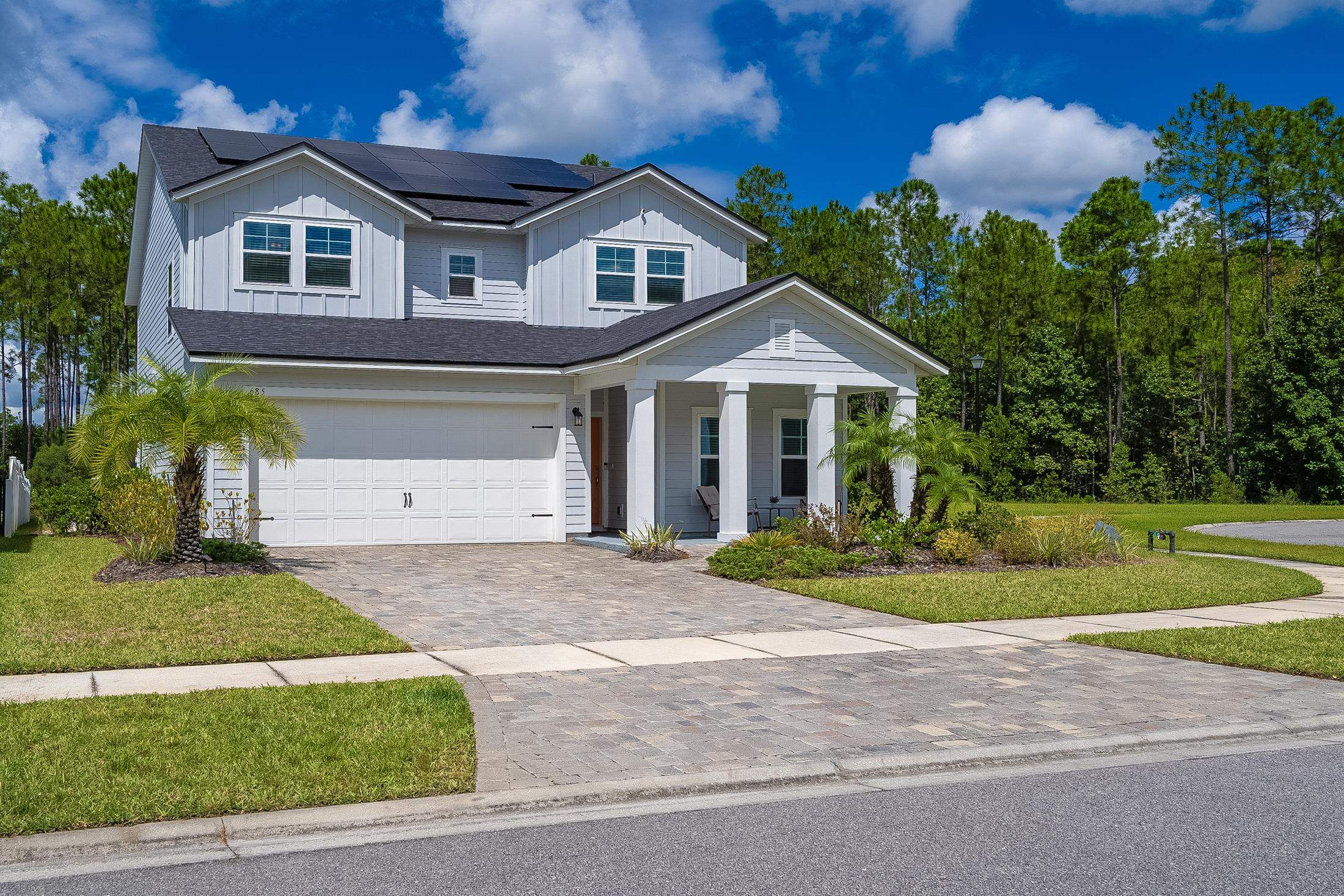 Image 6 of 90 For 685 Watervale Dr