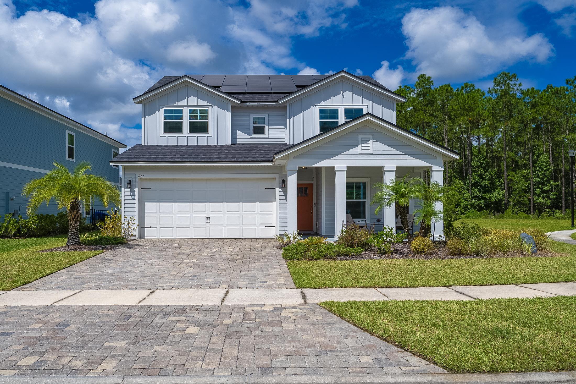 Image 7 of 90 For 685 Watervale Dr
