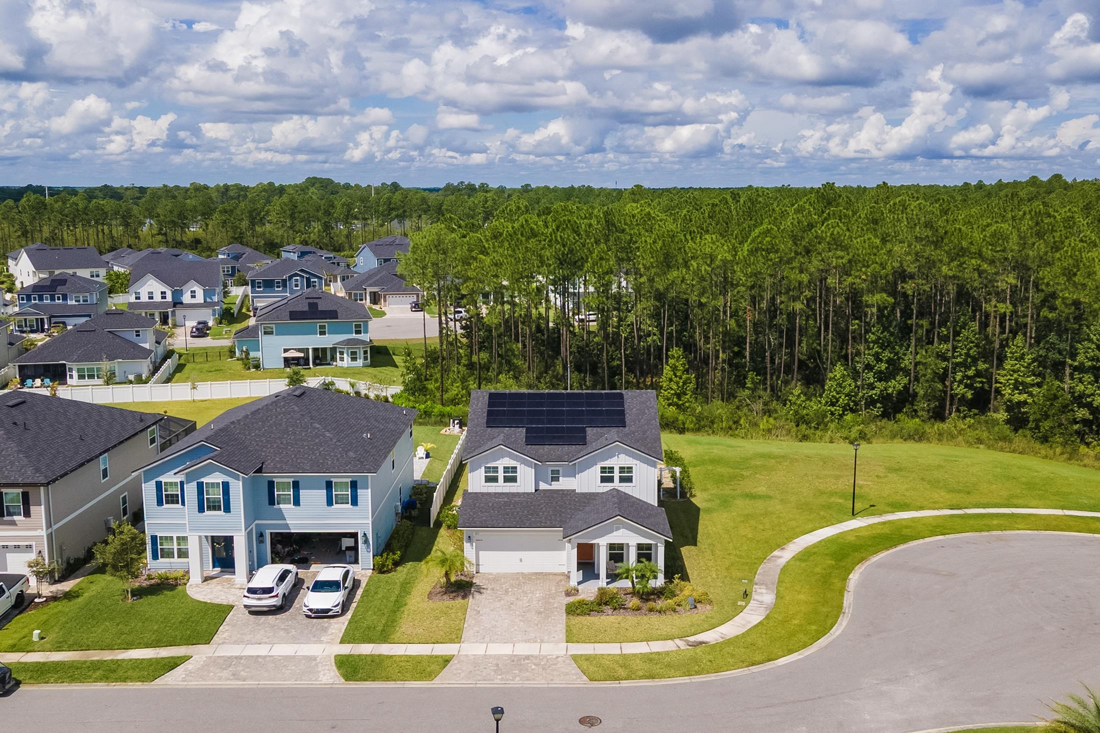 Image 72 of 90 For 685 Watervale Dr