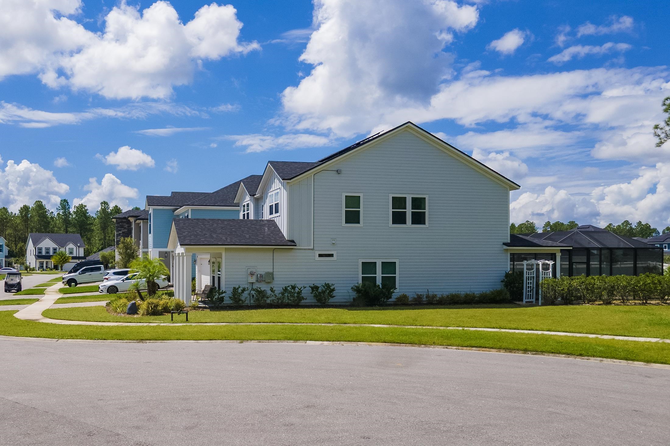 Image 75 of 90 For 685 Watervale Dr