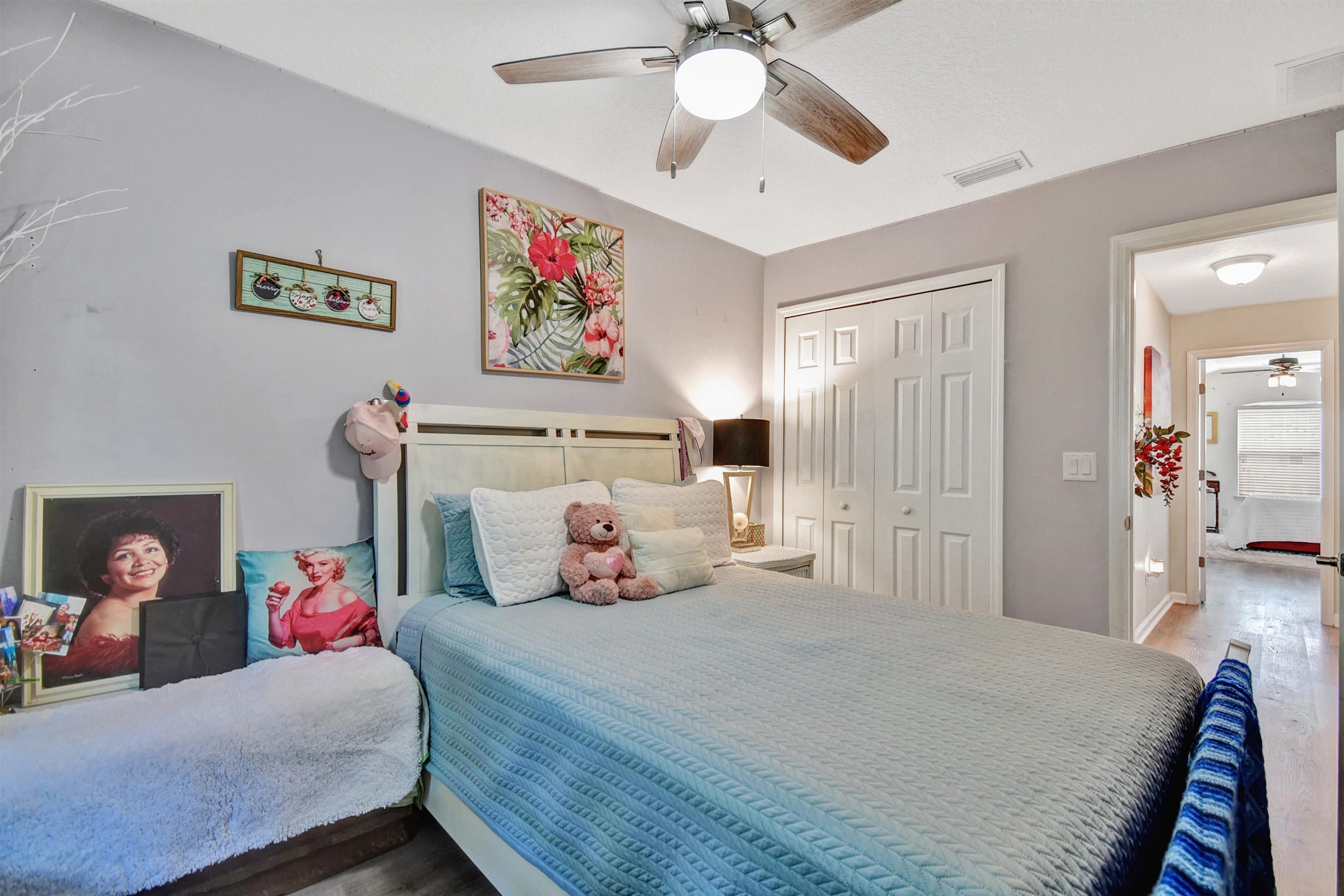 Image 20 of 41 For 193 Paradas Pl