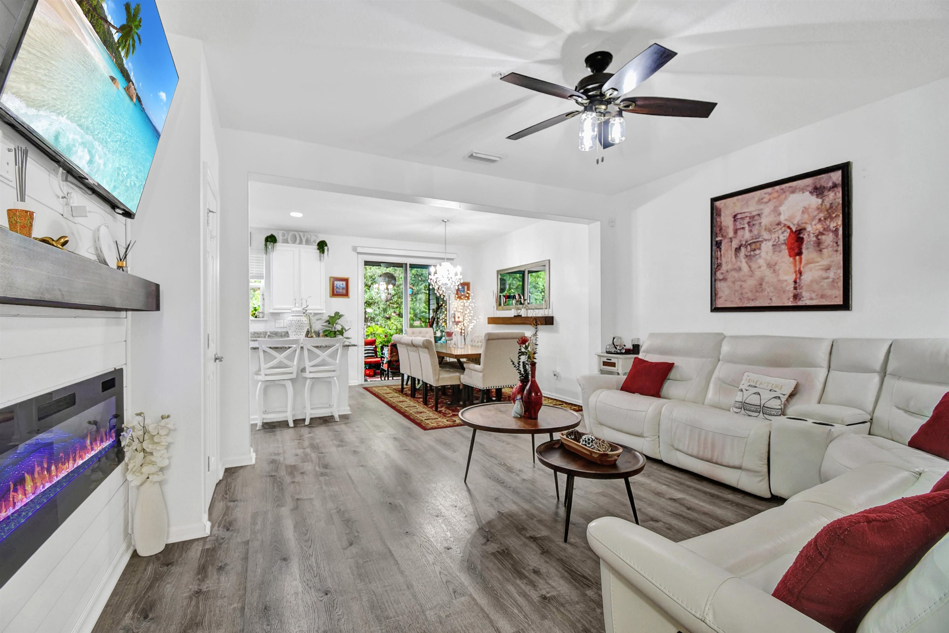 Image 3 of 41 For 193 Paradas Pl