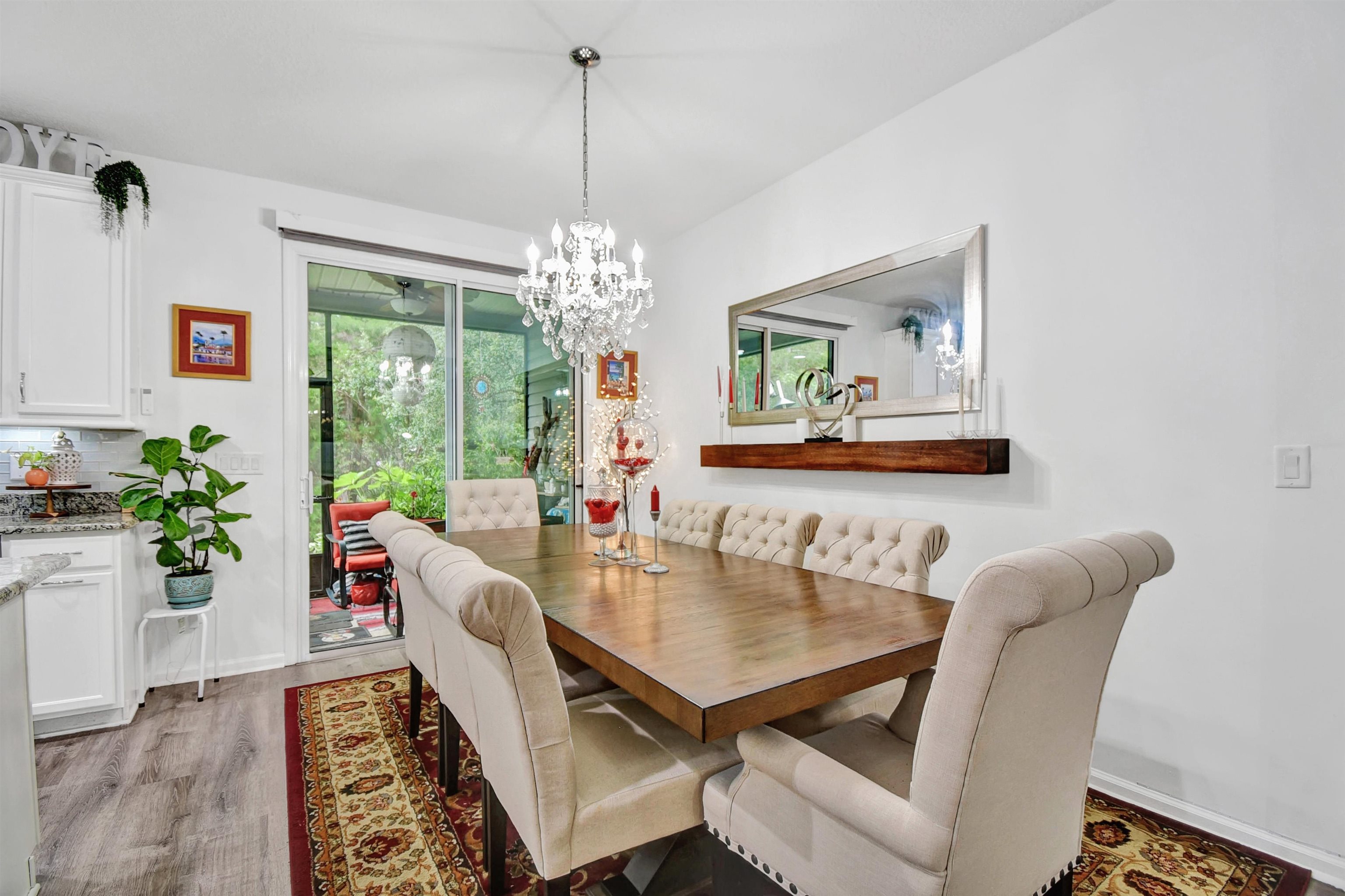 Image 4 of 41 For 193 Paradas Pl