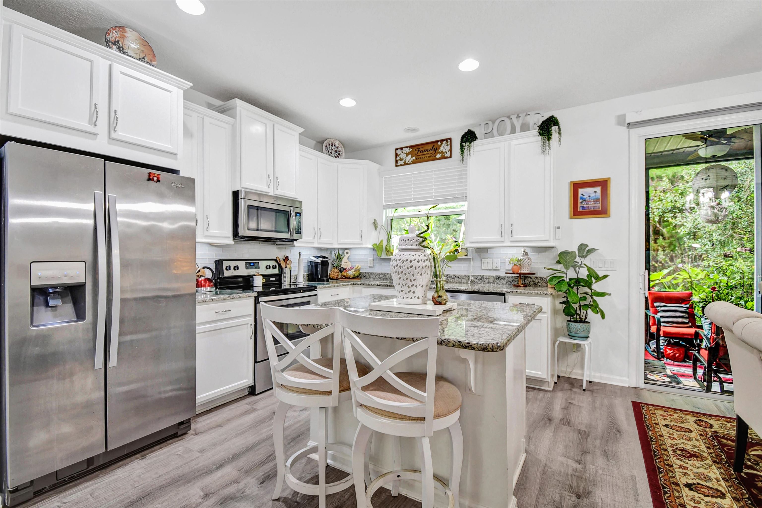 Image 6 of 41 For 193 Paradas Pl