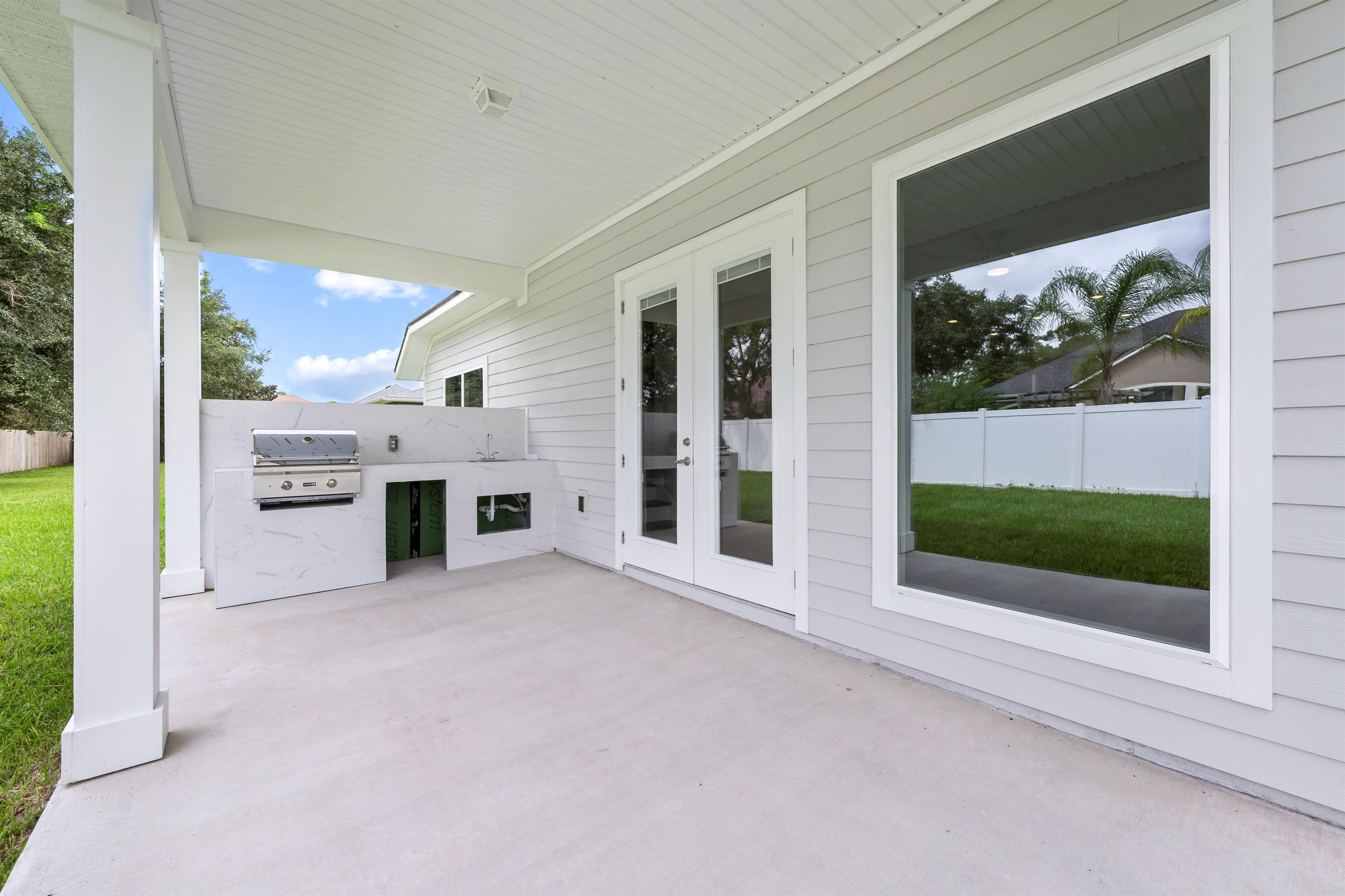 Image 29 of 61 For 105 Fonseca Dr