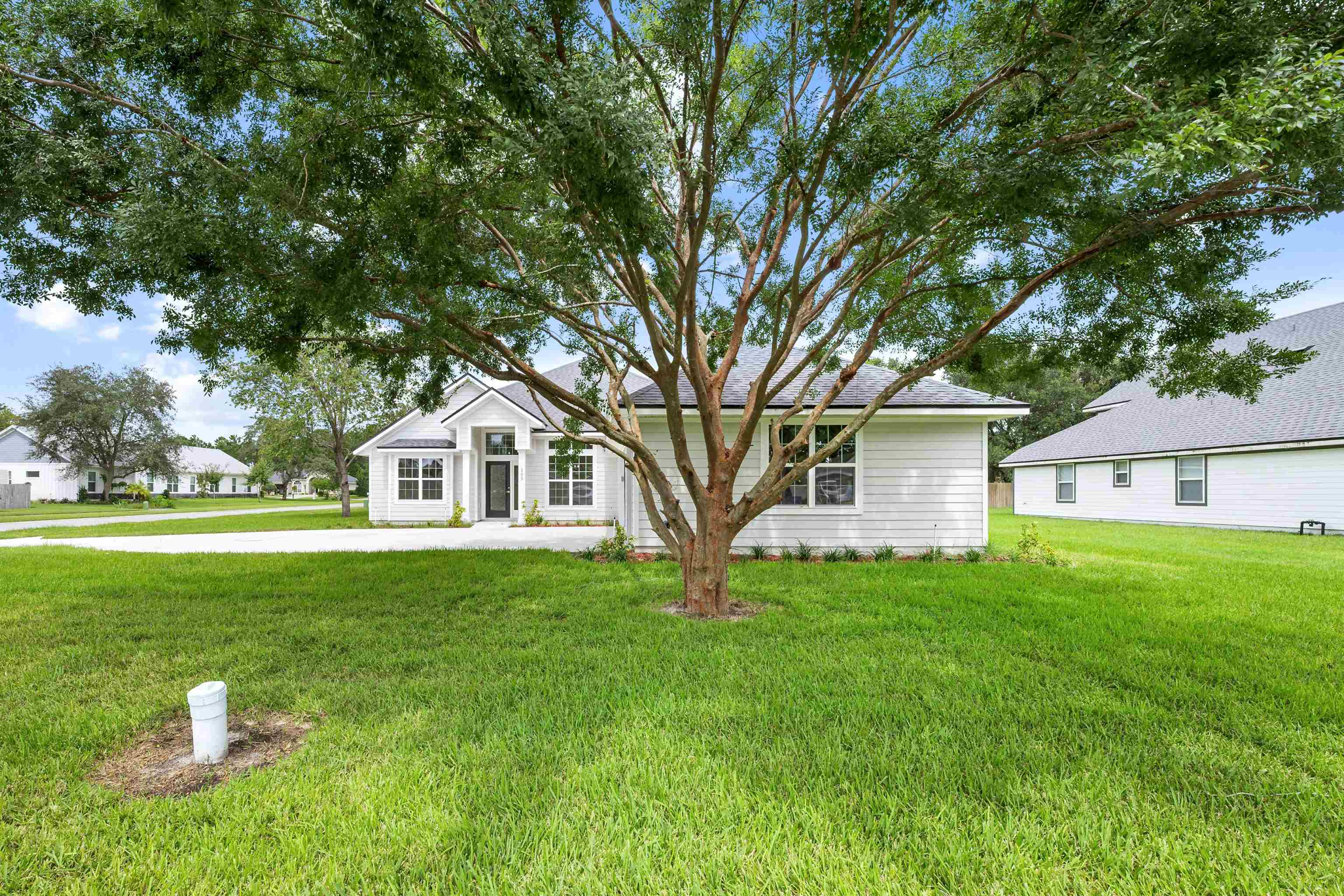 Image 37 of 61 For 105 Fonseca Dr