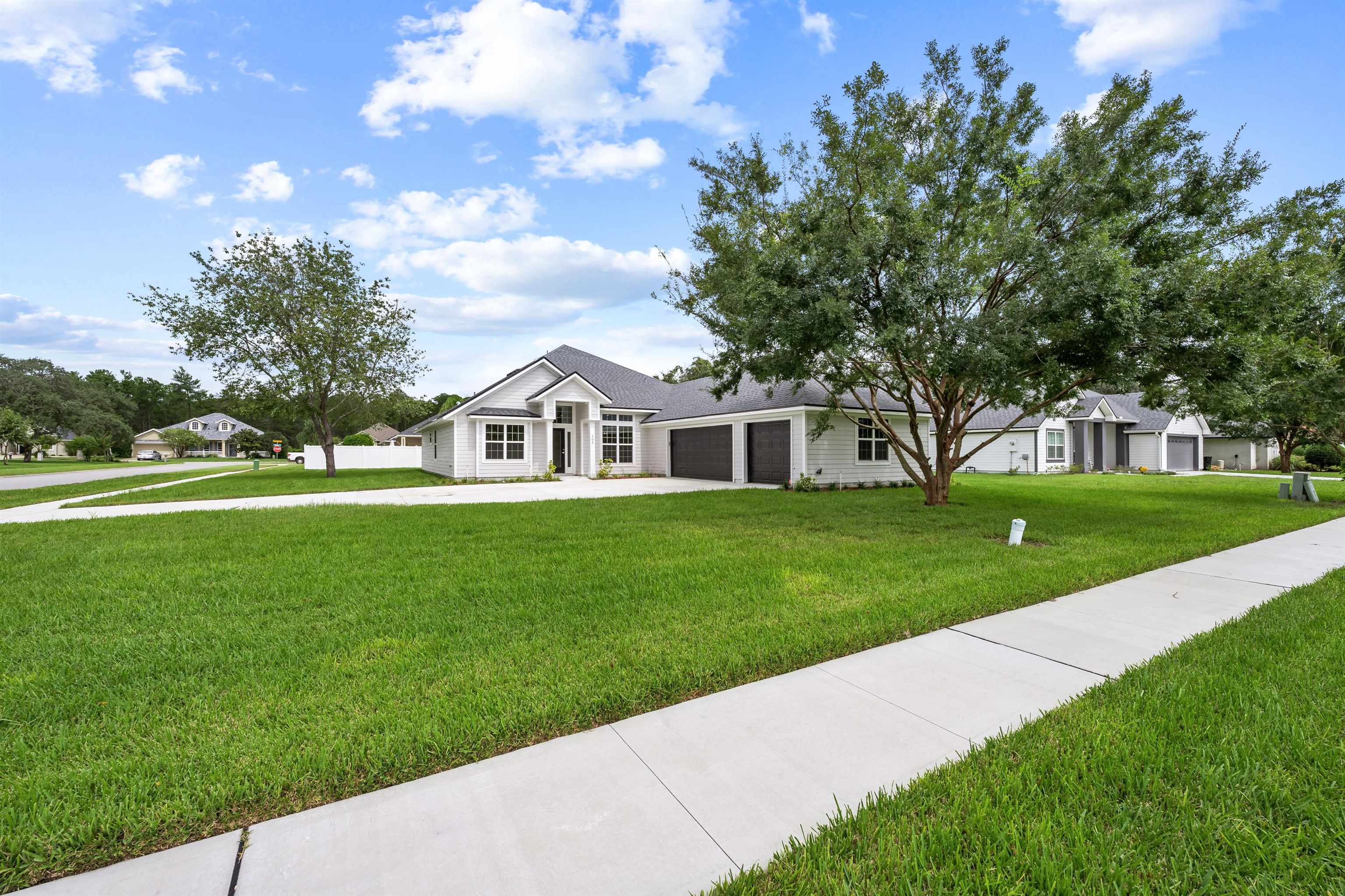 Image 39 of 61 For 105 Fonseca Dr