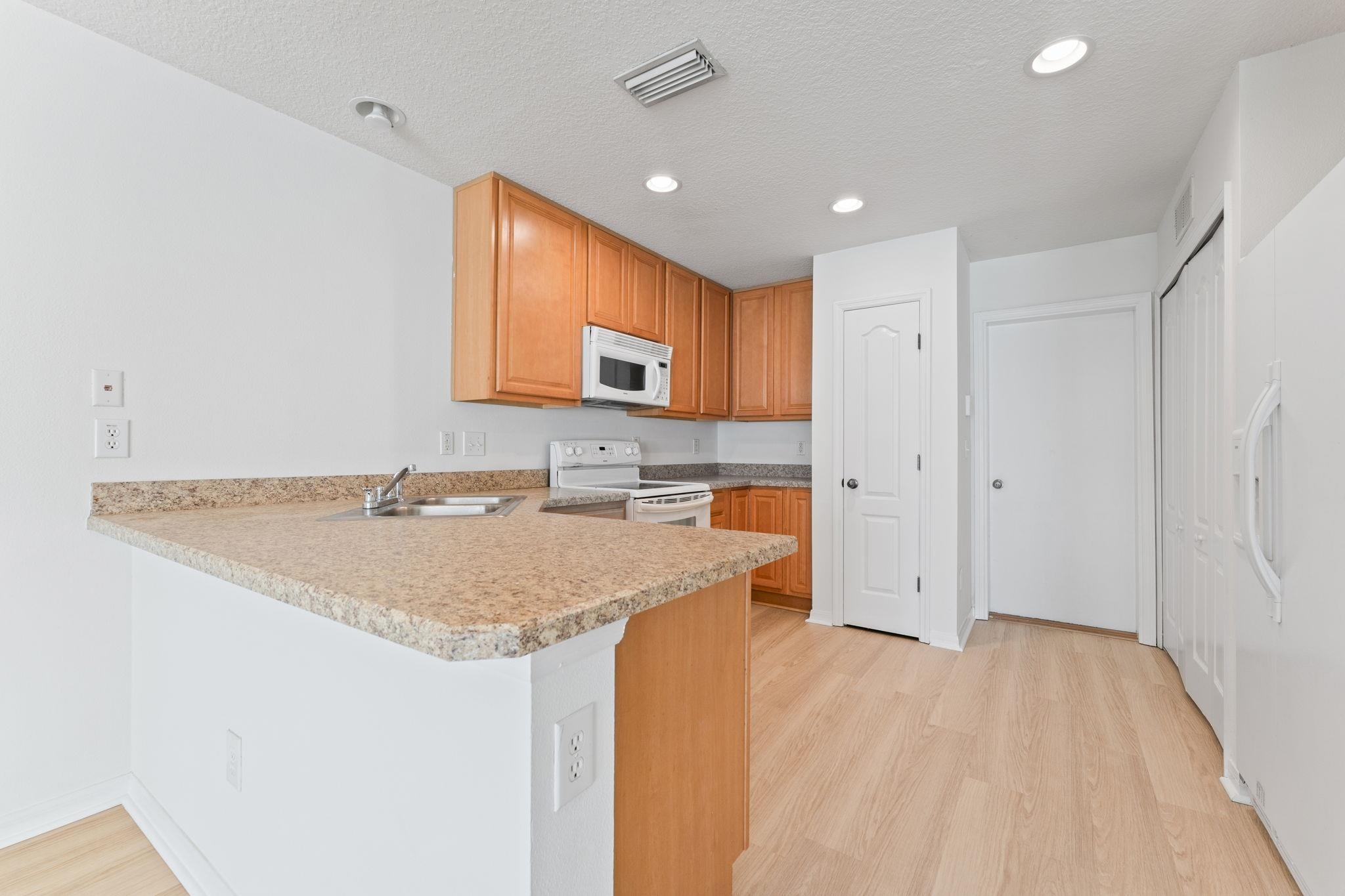 Image 6 of 38 For 308 Syrah Way