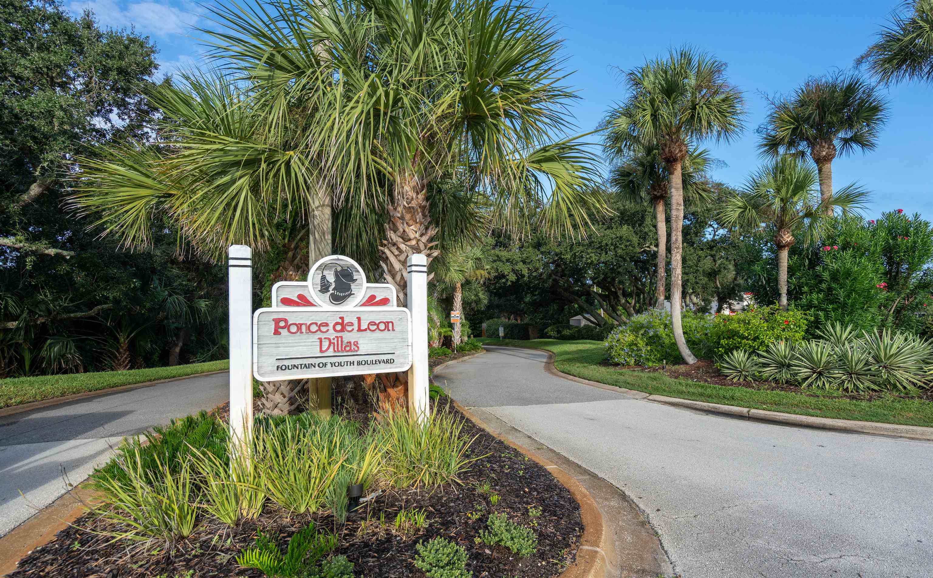 Image 2 of 43 For 17 Fountain Of Youth Blvd