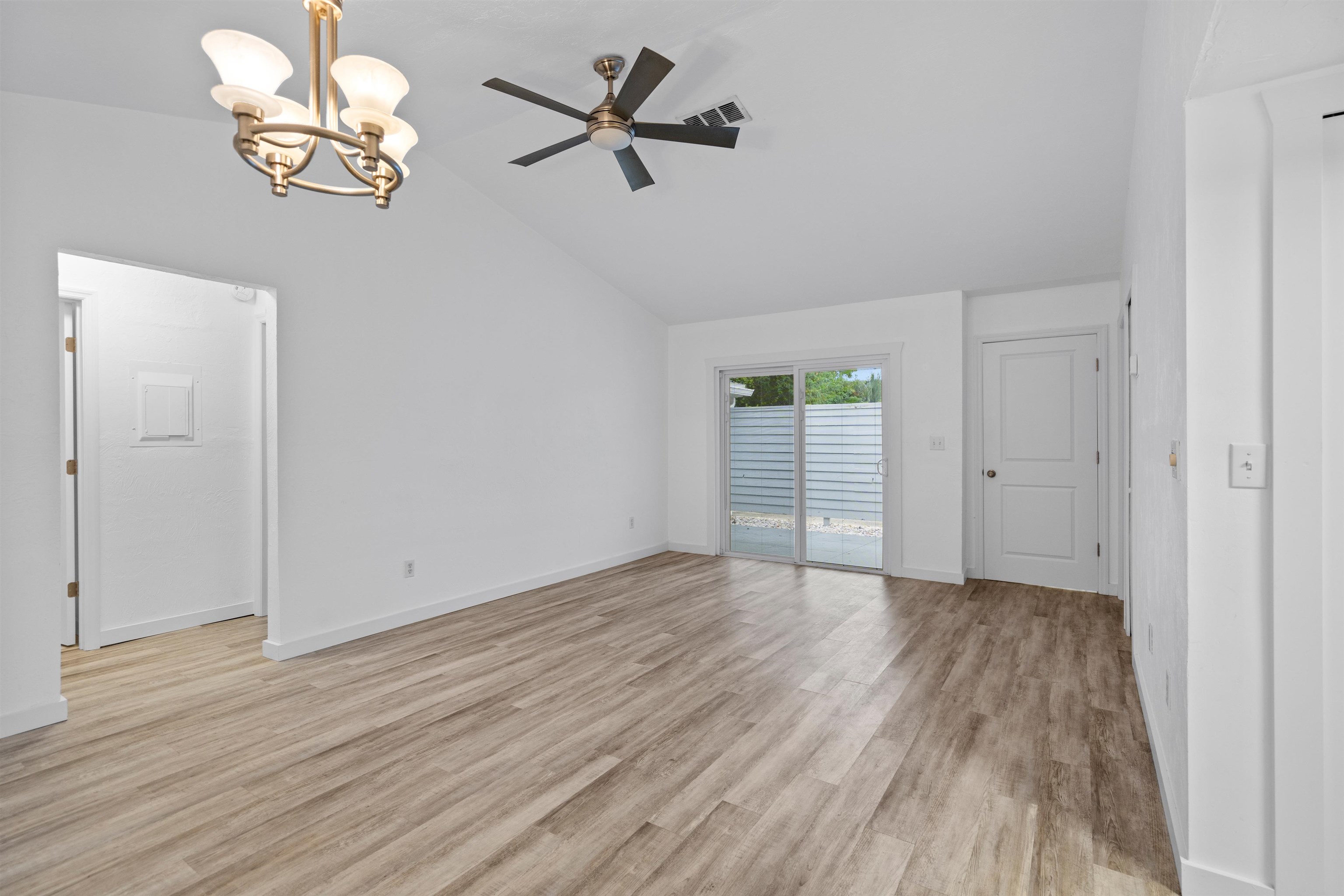 Image 30 of 43 For 17 Fountain Of Youth Blvd