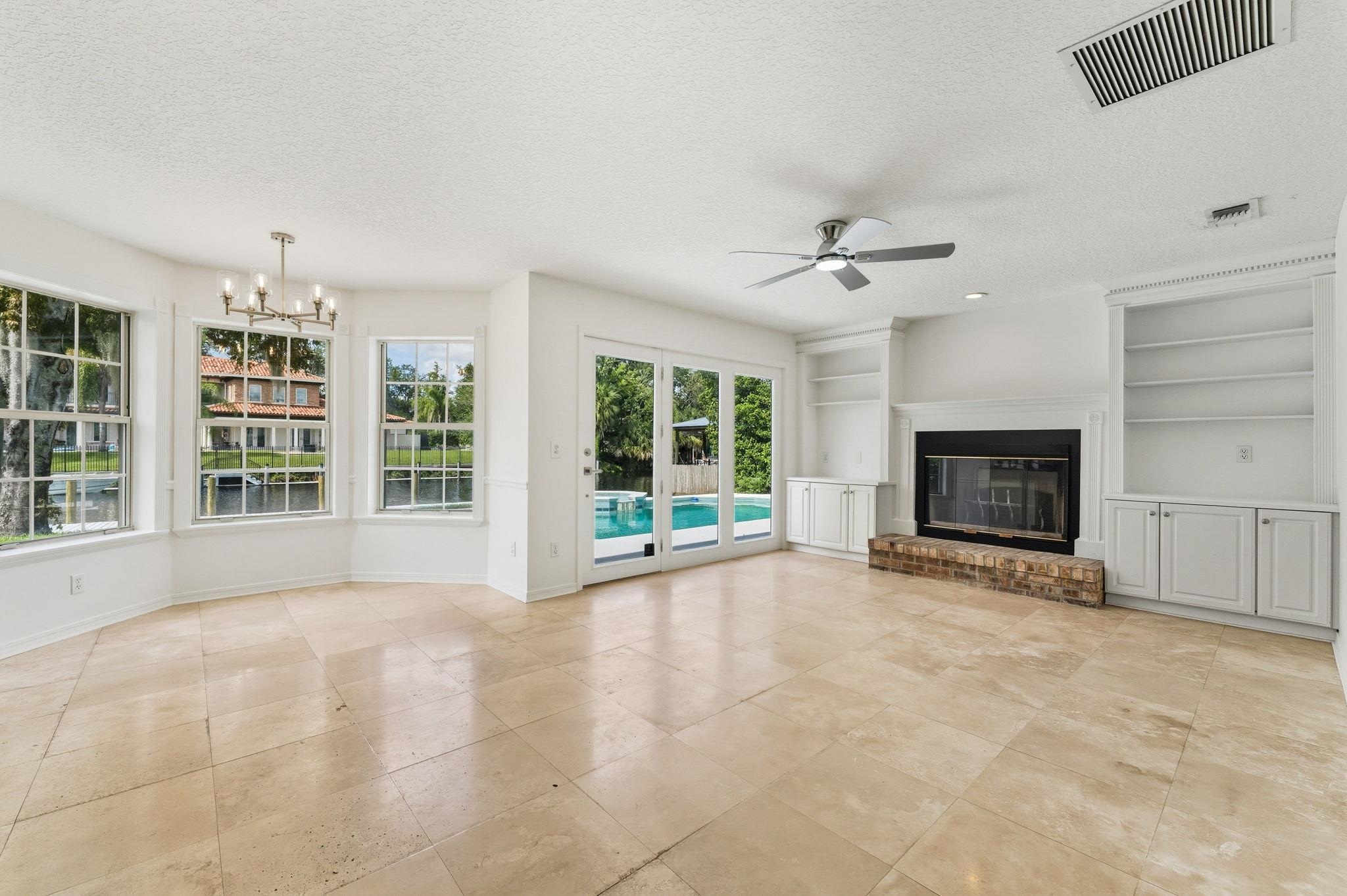 Image 17 of 73 For 5139 Salonika Lane