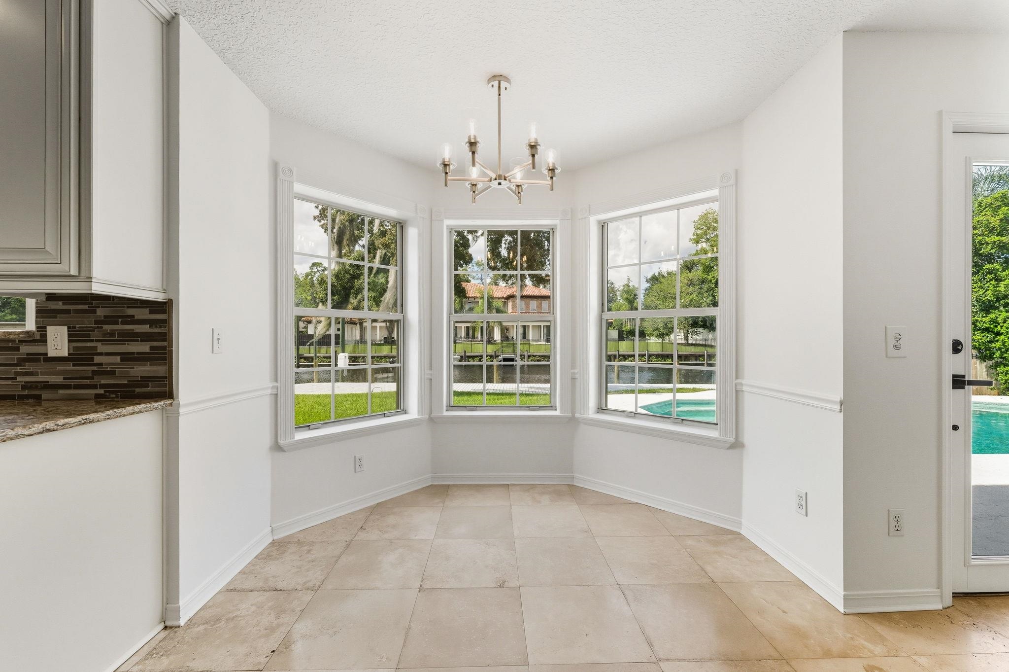 Image 22 of 73 For 5139 Salonika Lane