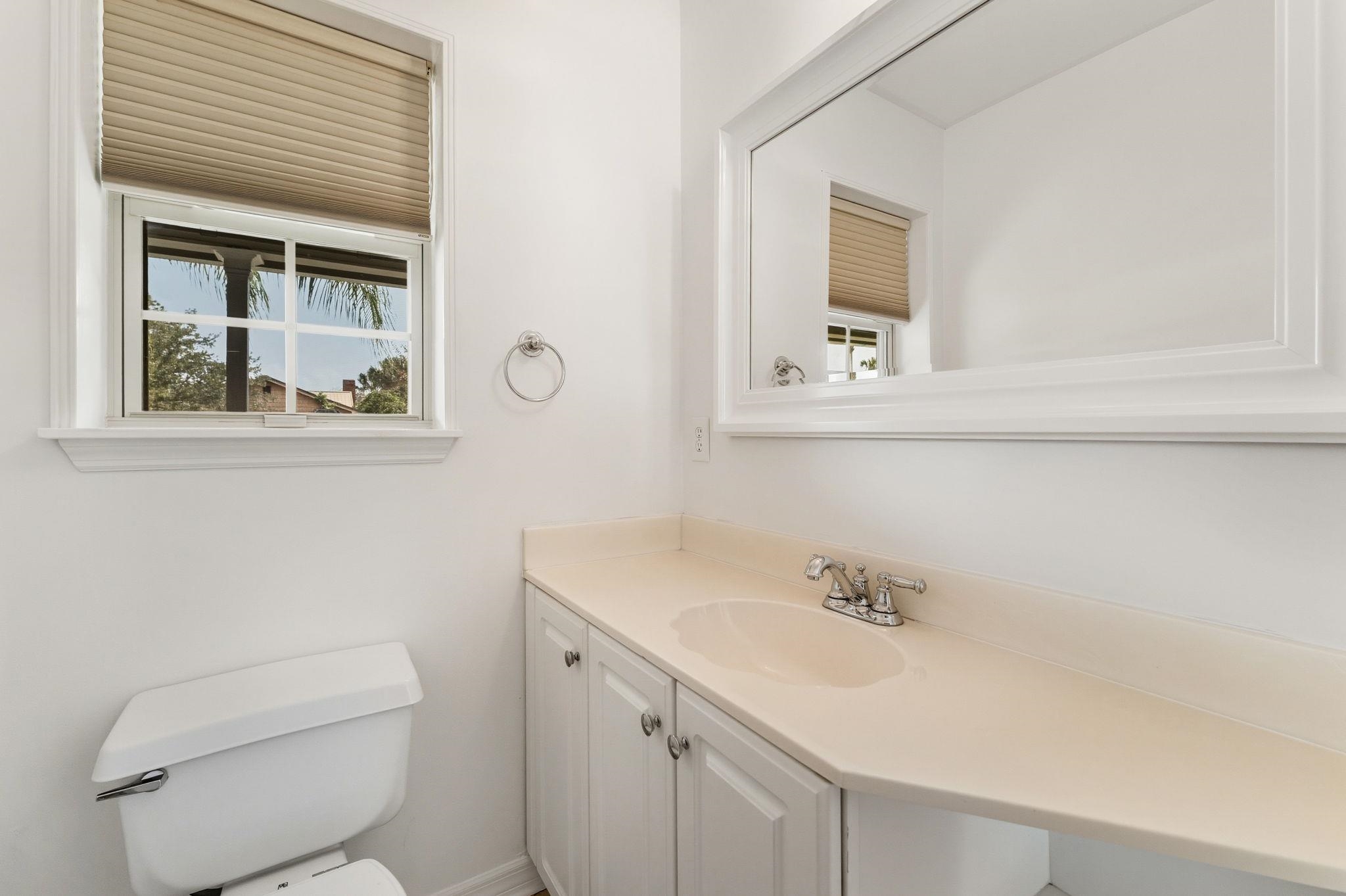 Image 30 of 73 For 5139 Salonika Lane