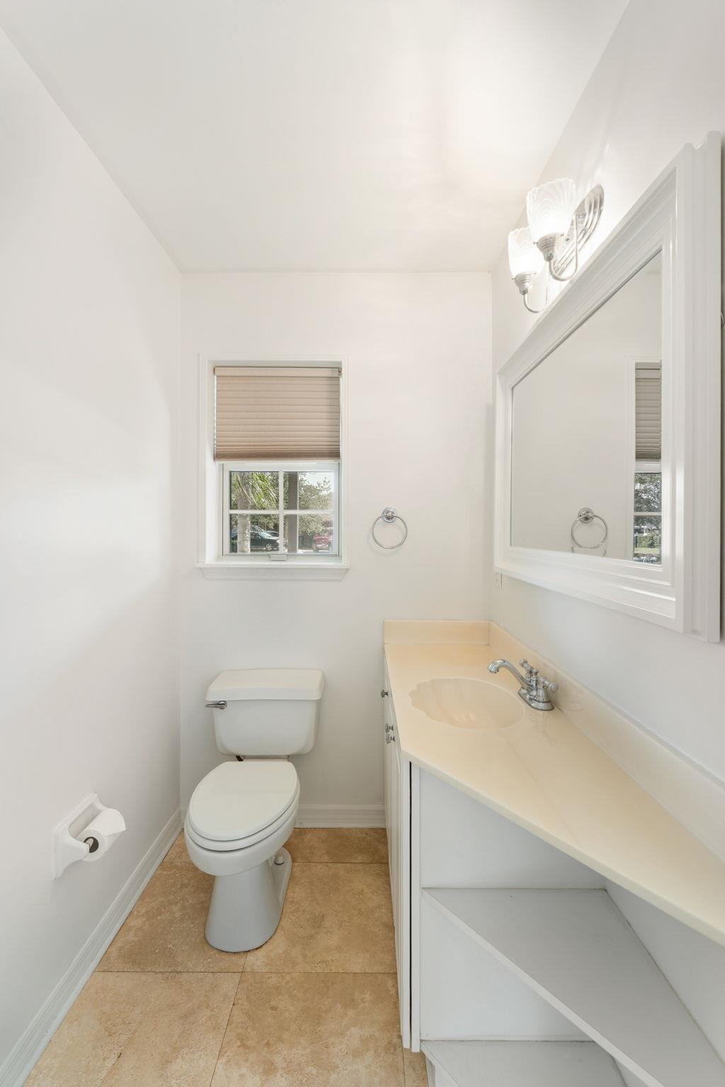 Image 31 of 73 For 5139 Salonika Lane