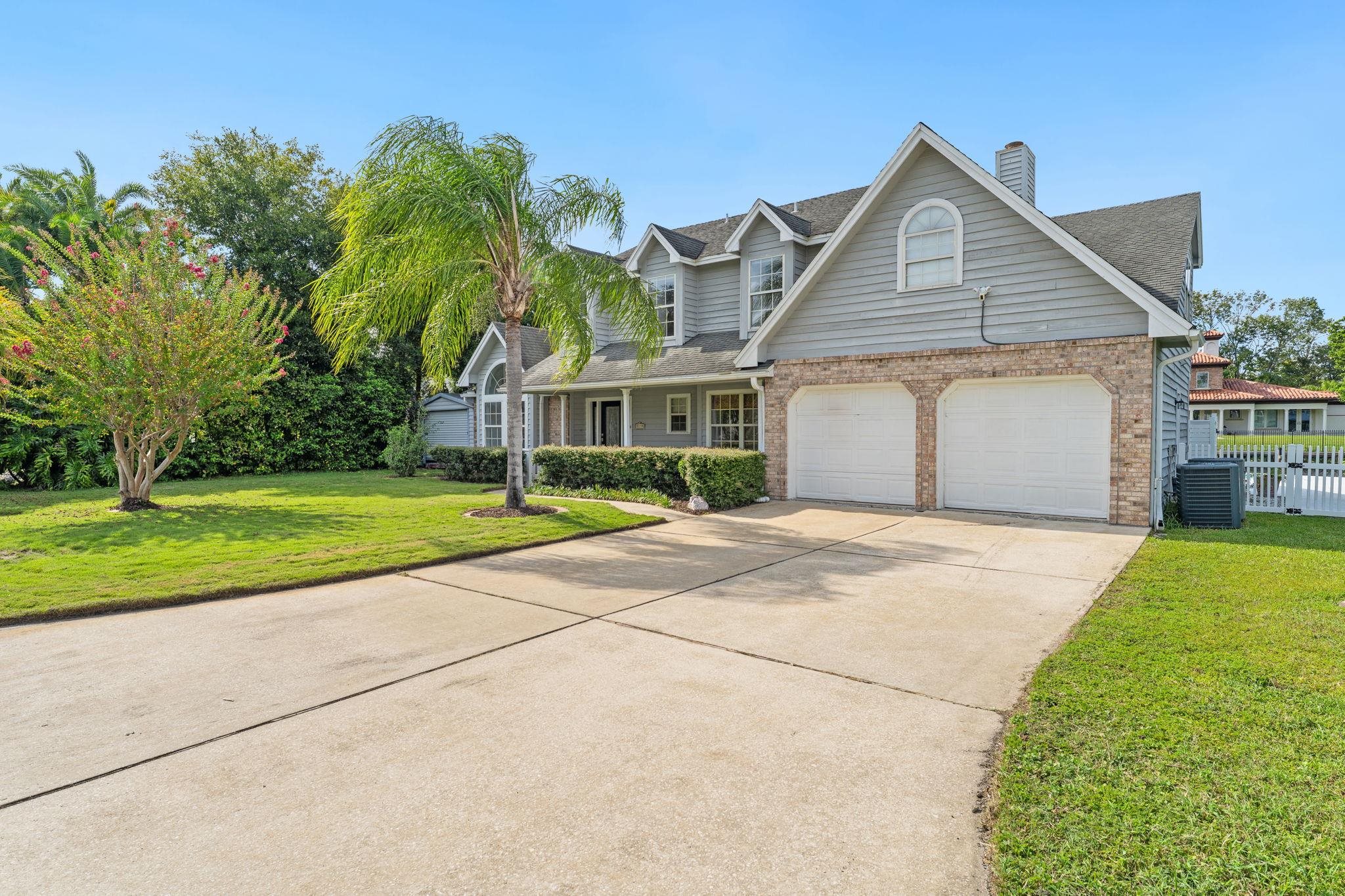 Image 4 of 73 For 5139 Salonika Lane