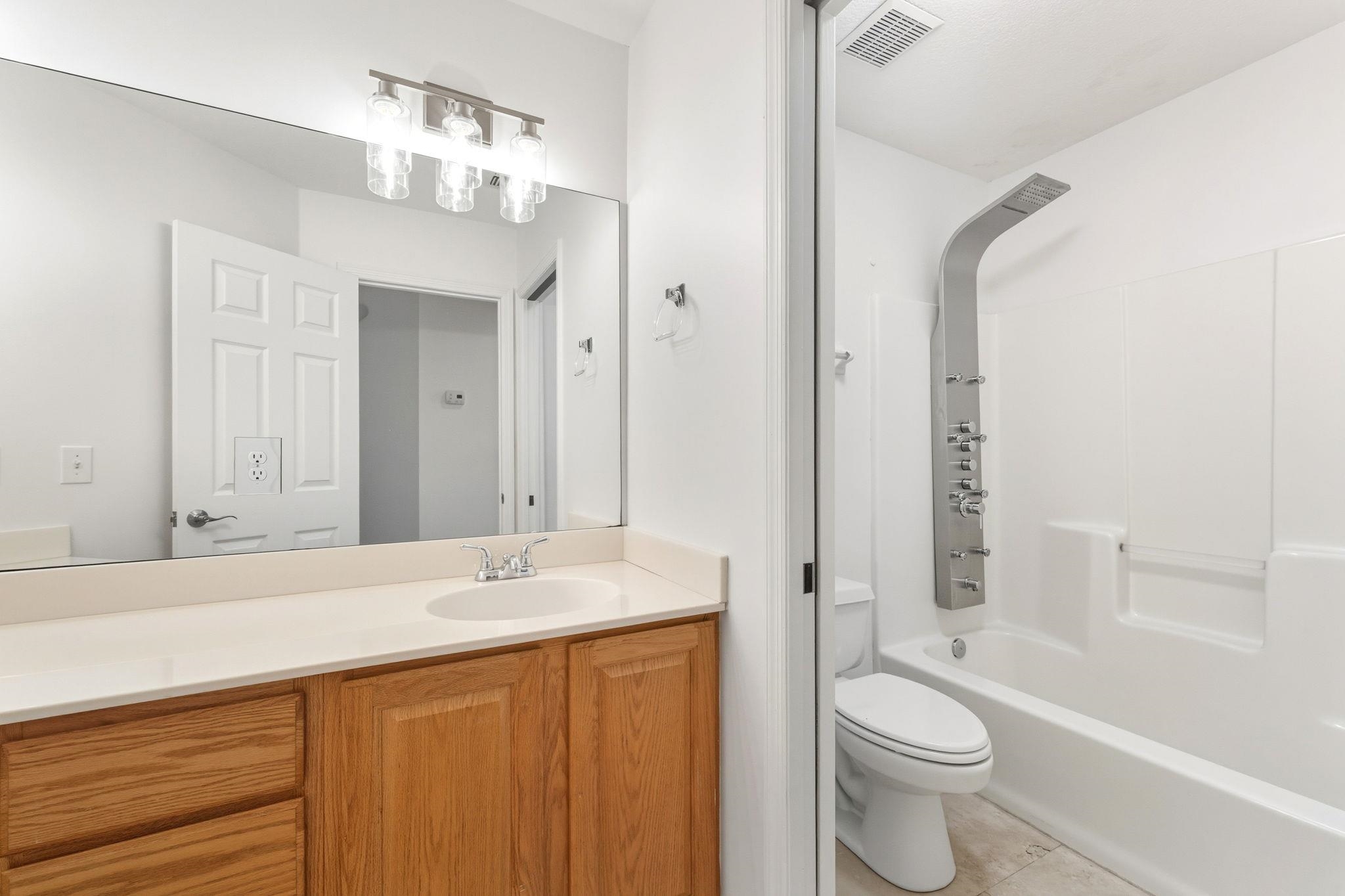 Image 46 of 73 For 5139 Salonika Lane