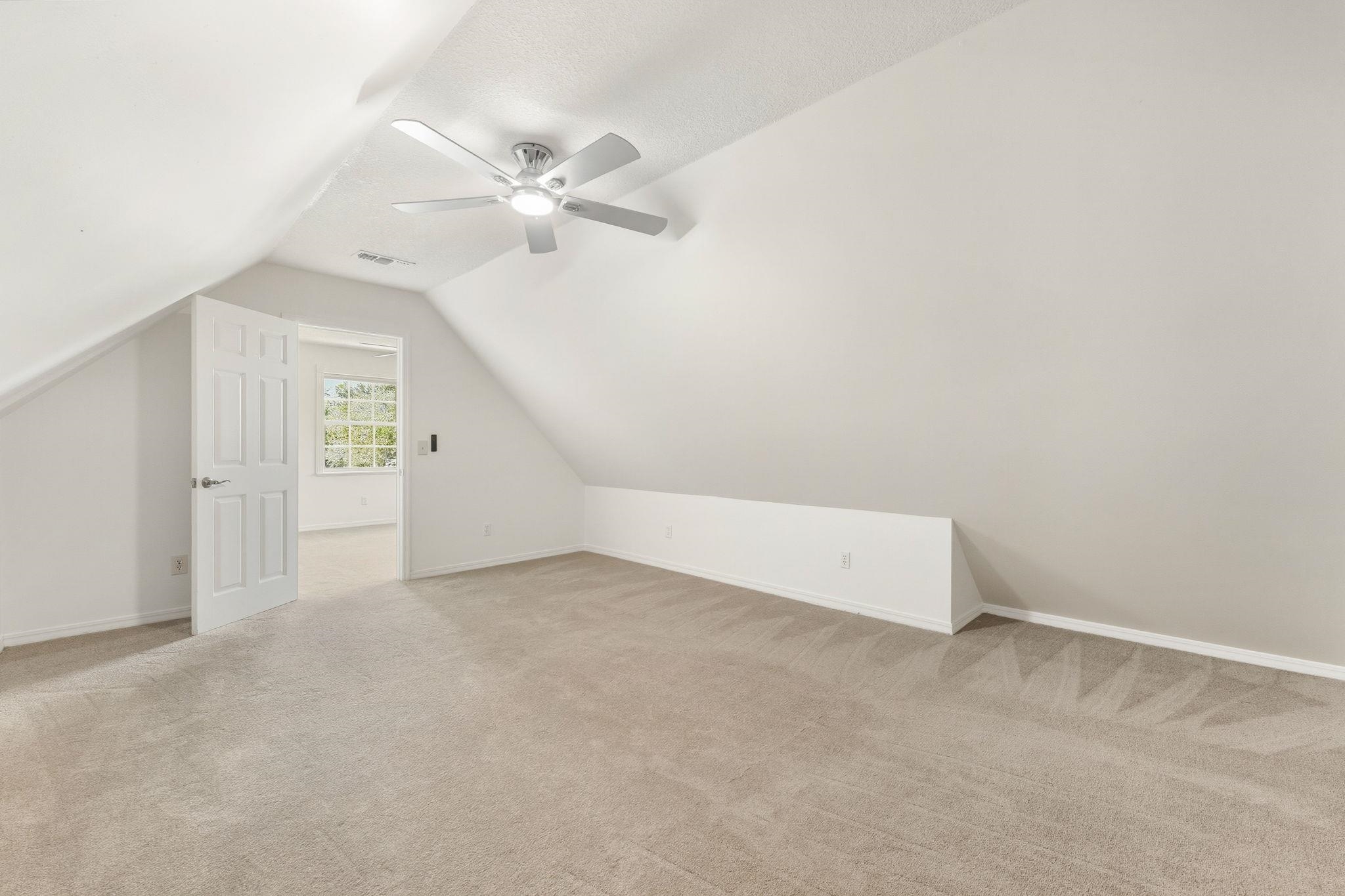 Image 55 of 73 For 5139 Salonika Lane