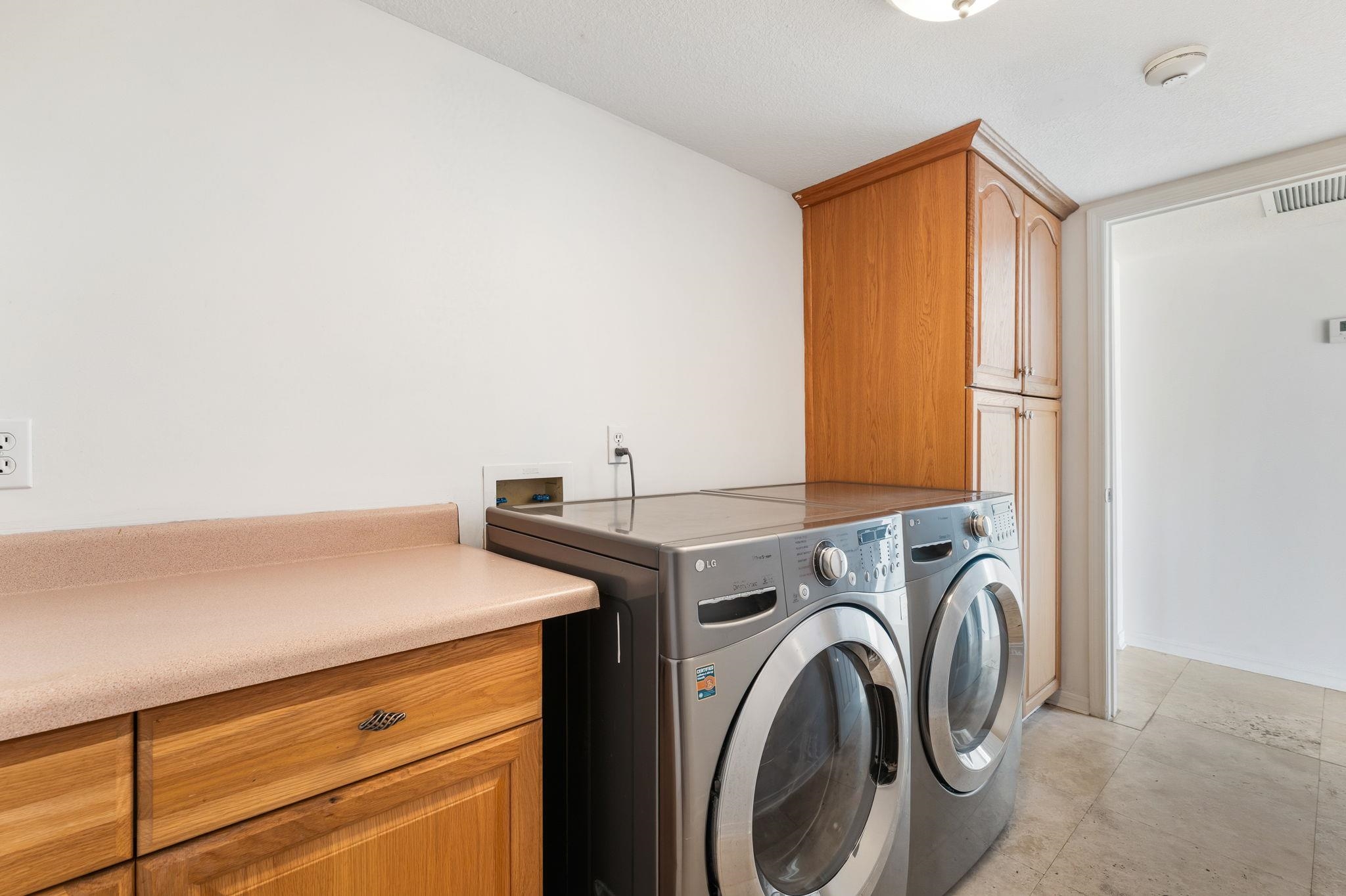 Image 57 of 73 For 5139 Salonika Lane