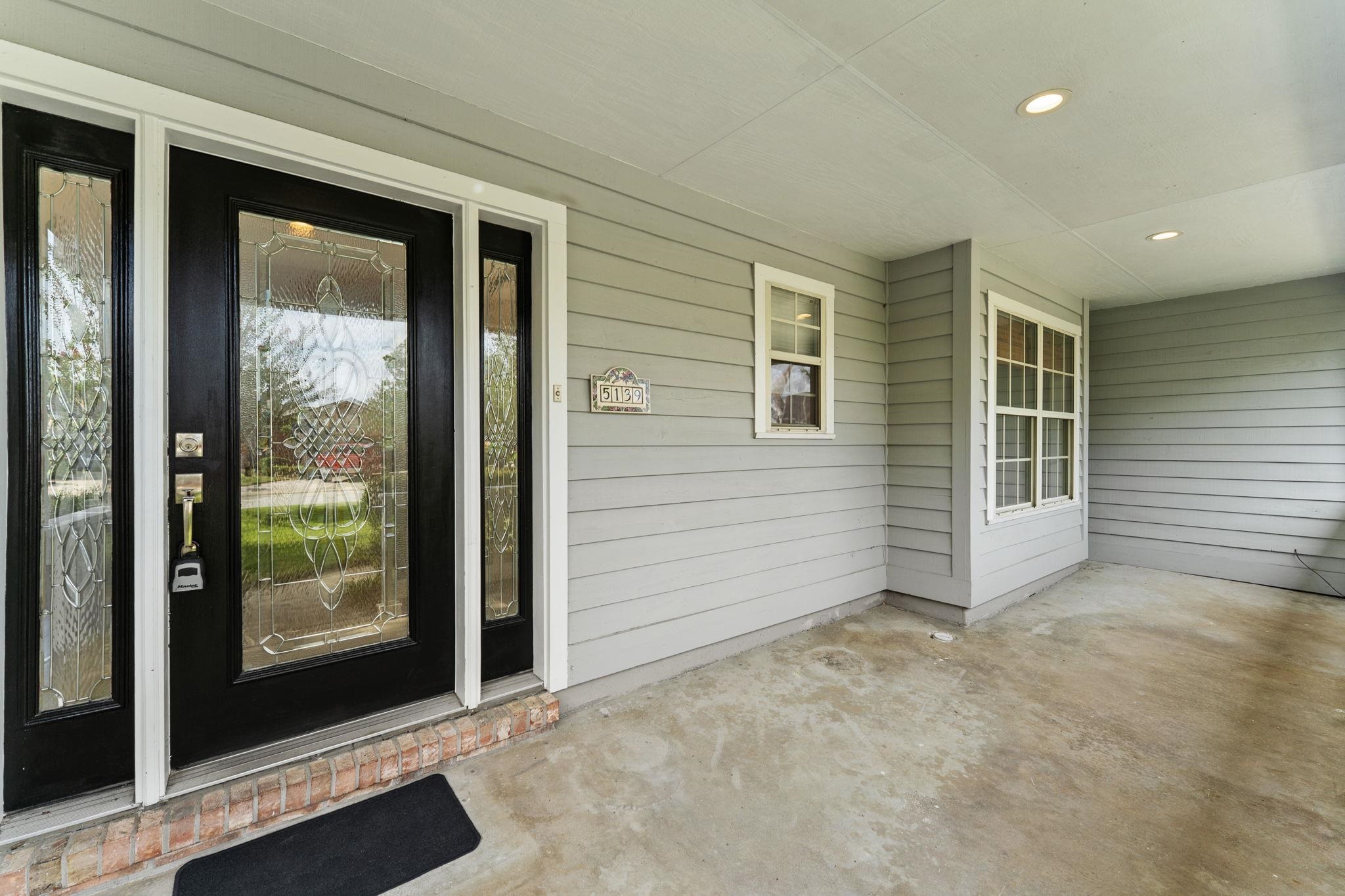 Image 8 of 73 For 5139 Salonika Lane