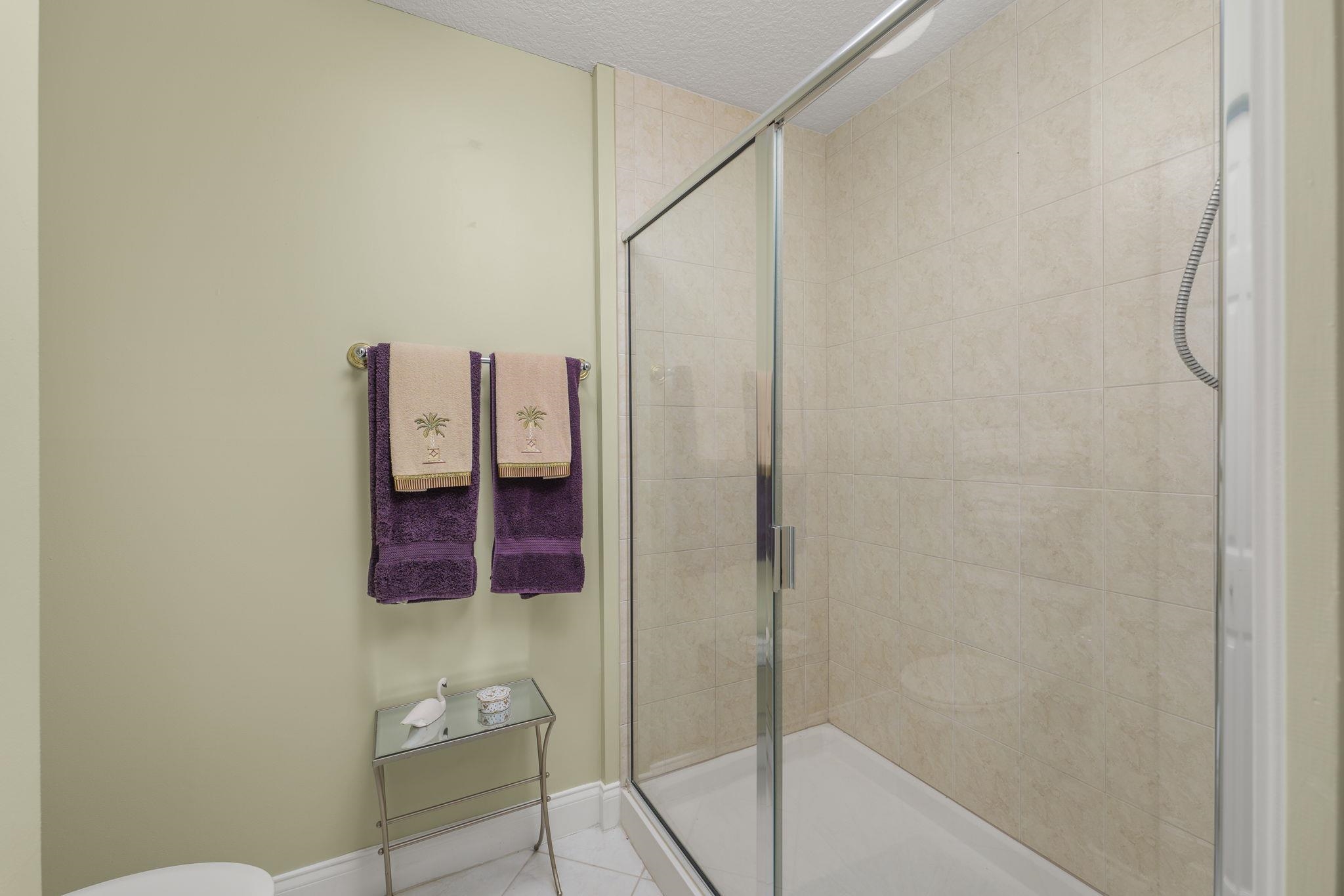 Image 18 of 63 For 164 Sunset Cir N