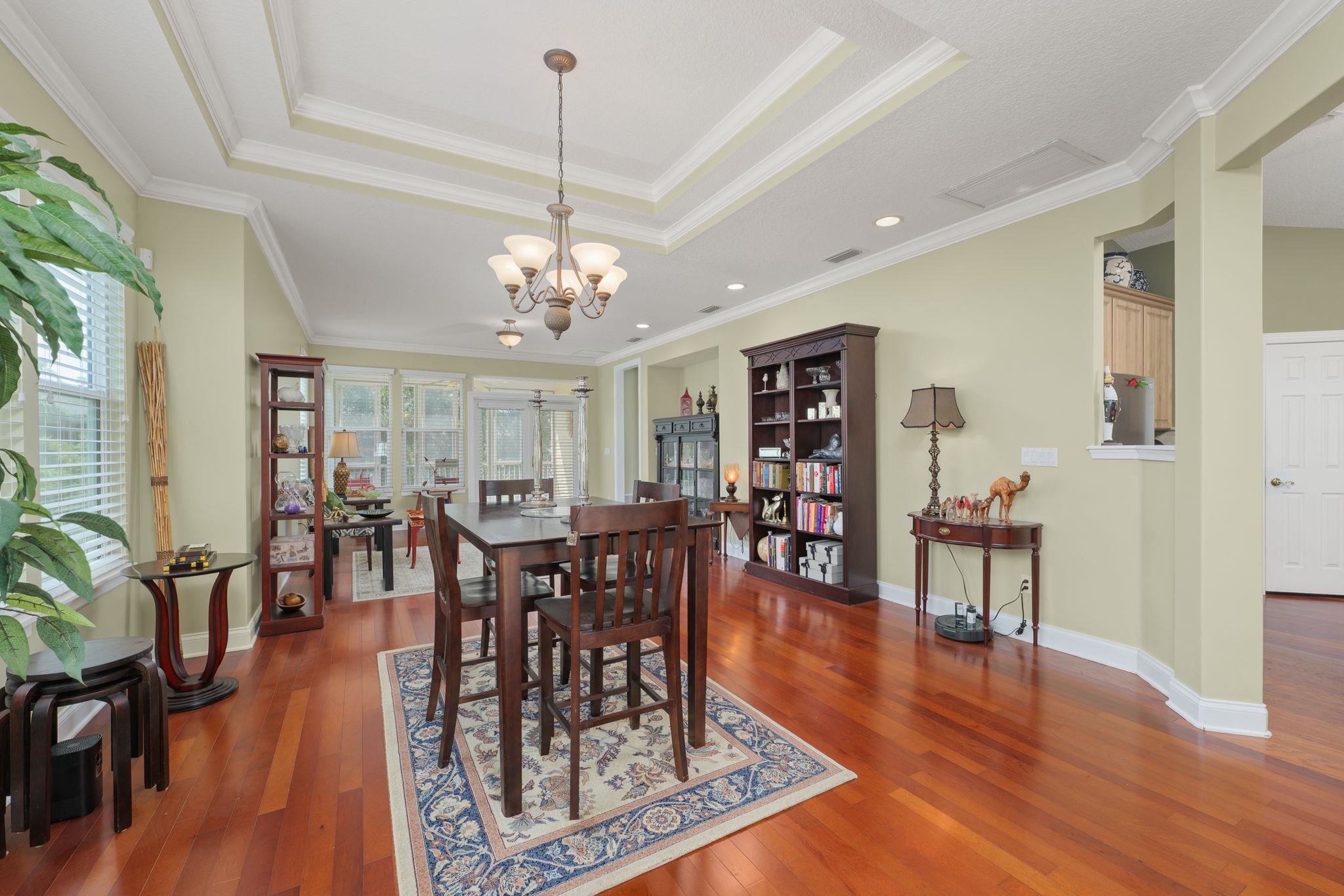 Image 33 of 63 For 164 Sunset Cir N