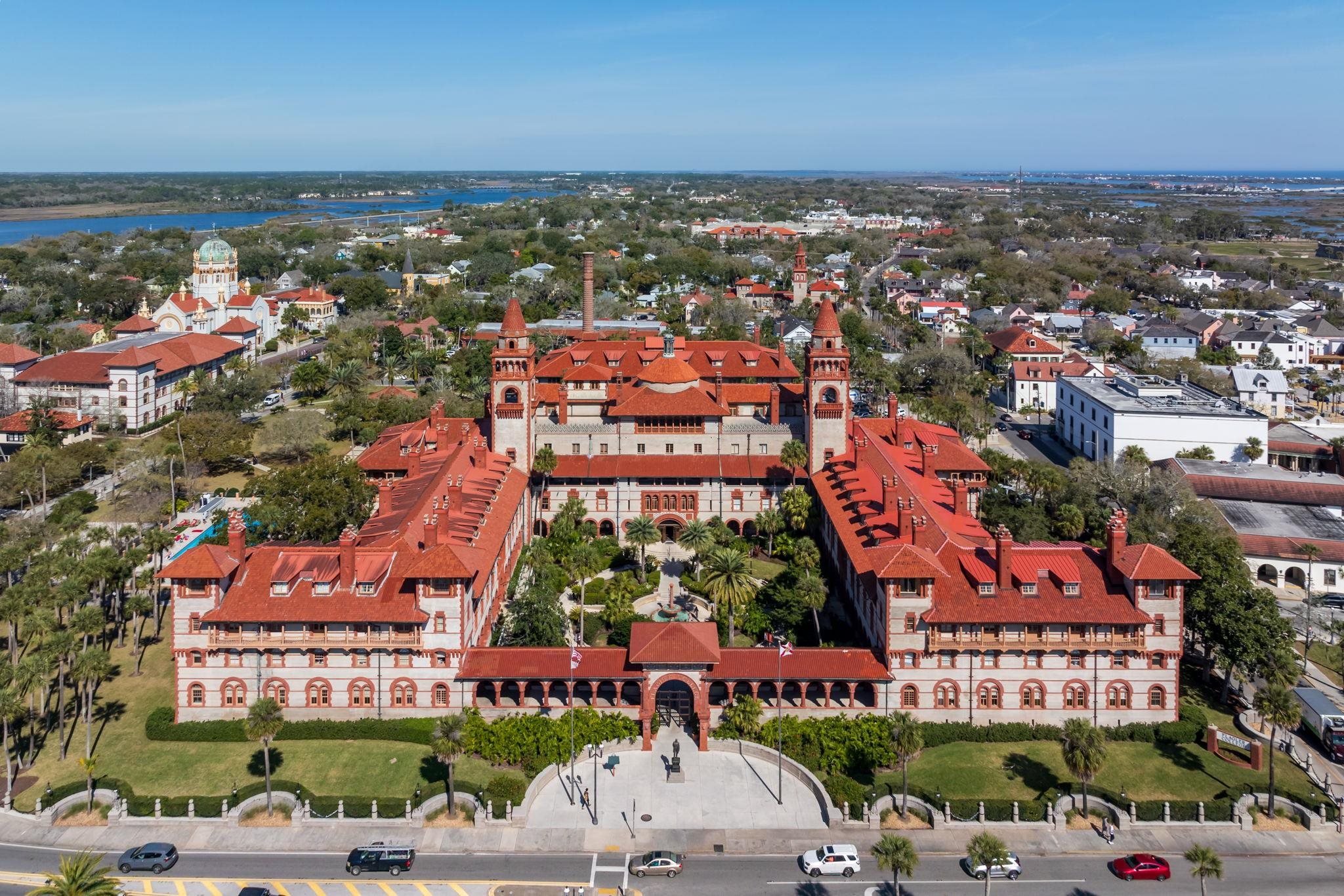 Image 52 of 63 For 164 Sunset Cir N