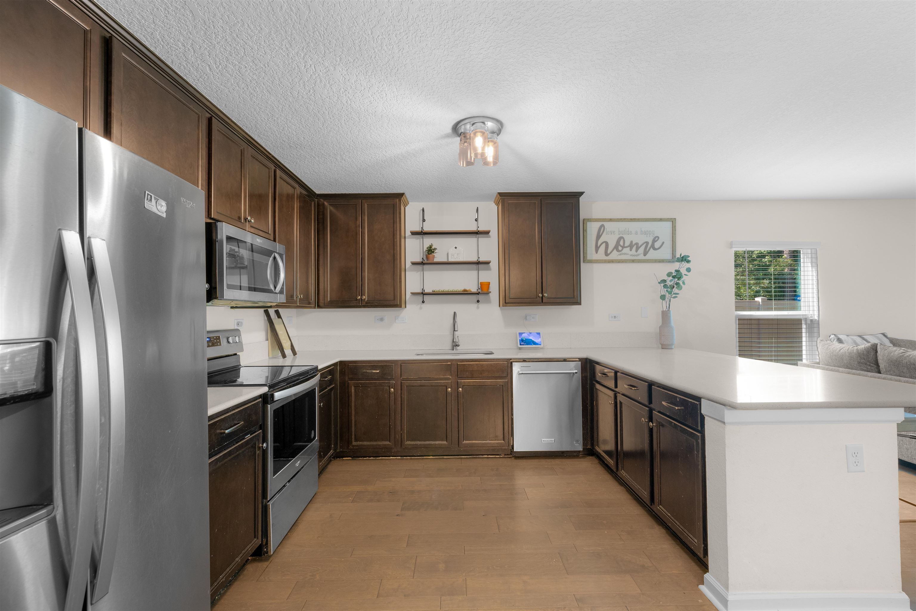 Image 14 of 50 For 121 Sawmill Forest Ct