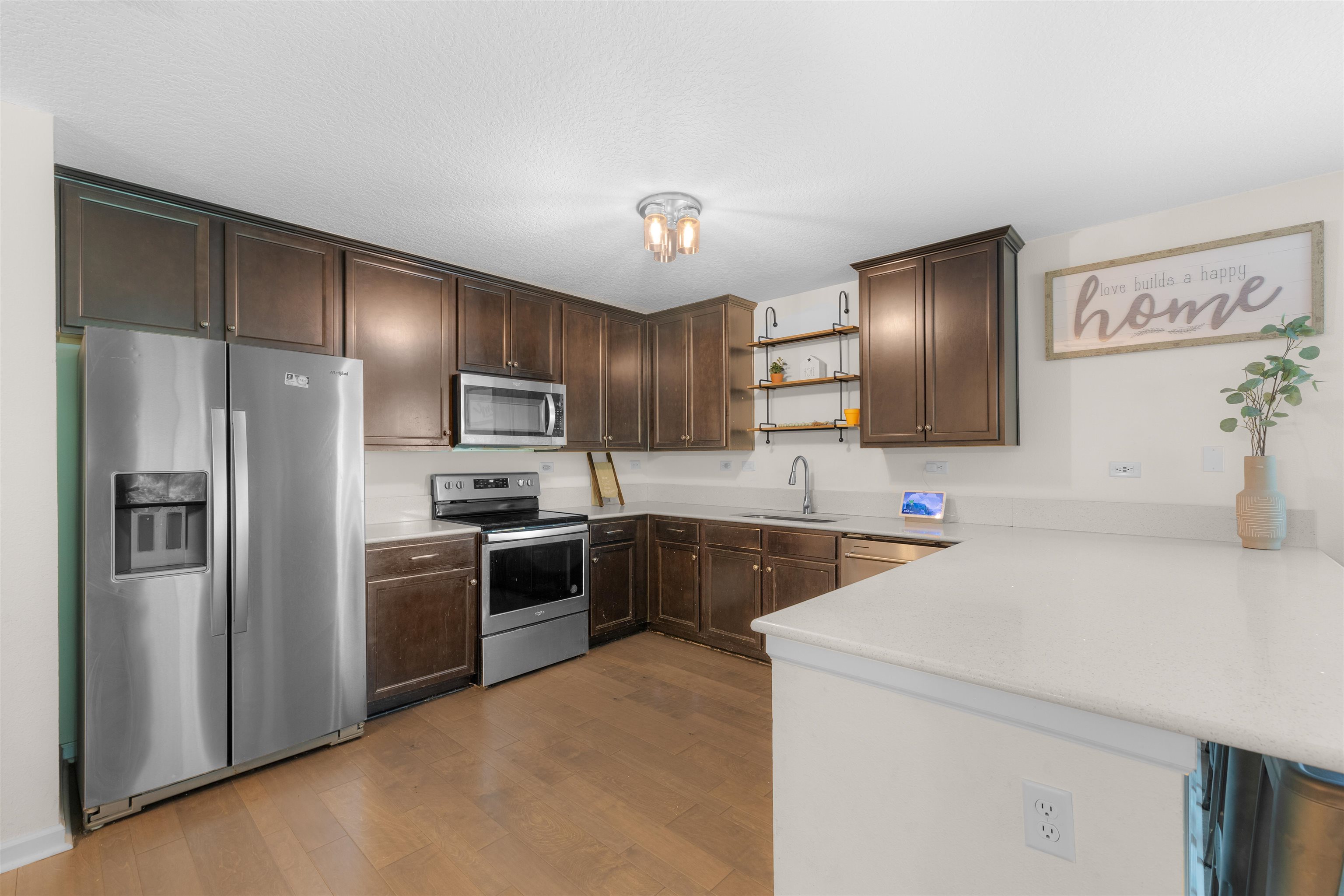 Image 15 of 50 For 121 Sawmill Forest Ct