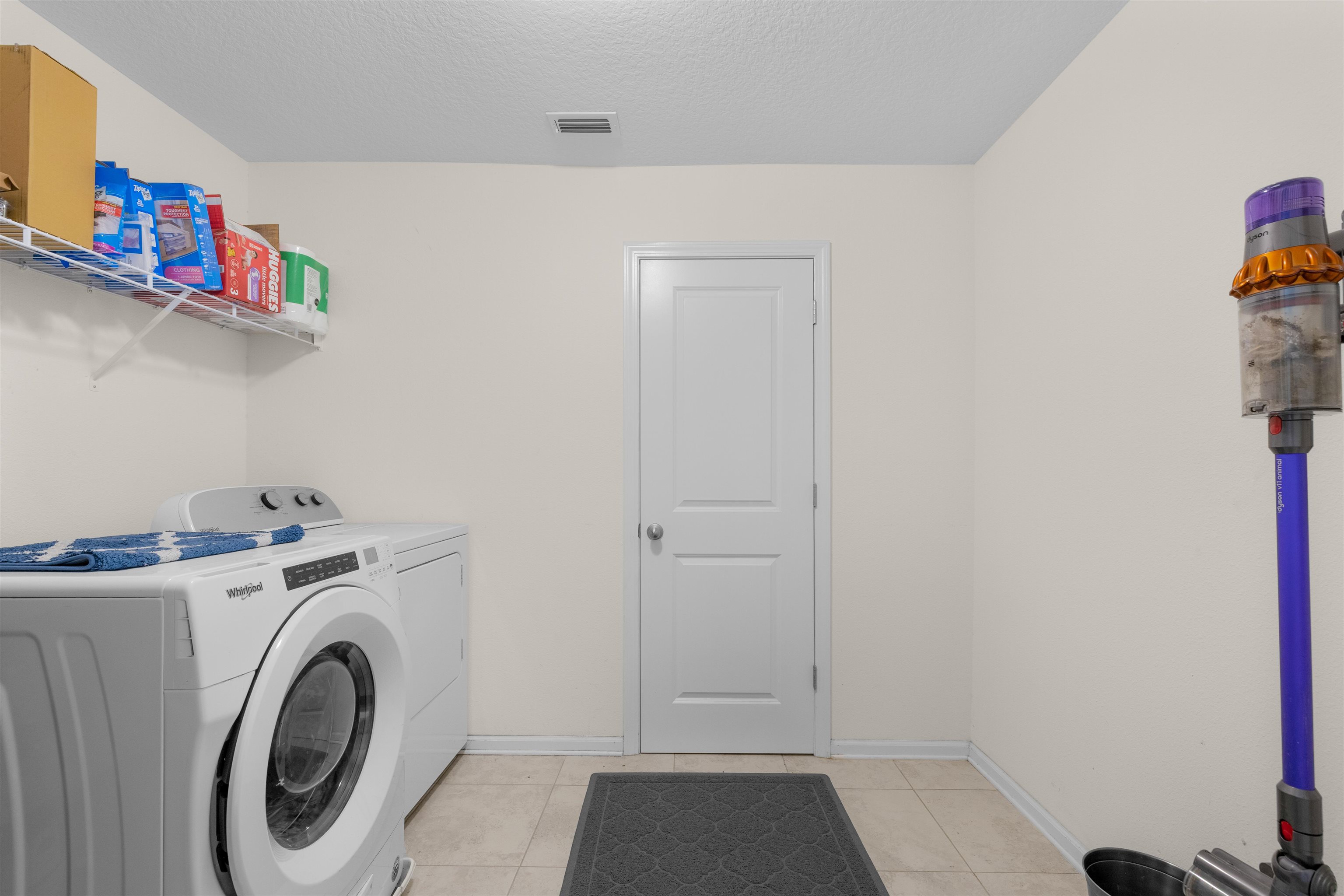 Image 40 of 50 For 121 Sawmill Forest Ct