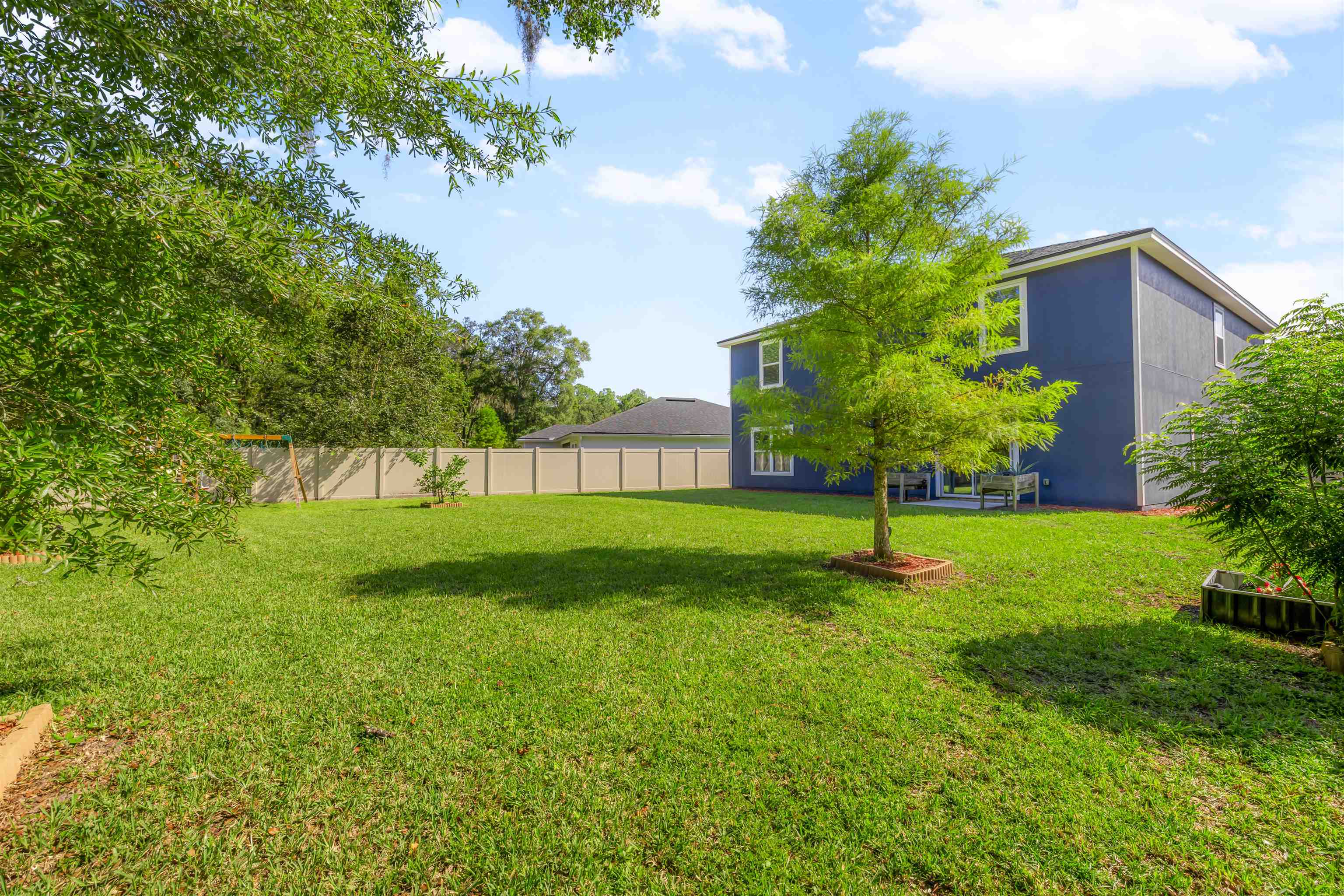 Image 42 of 50 For 121 Sawmill Forest Ct