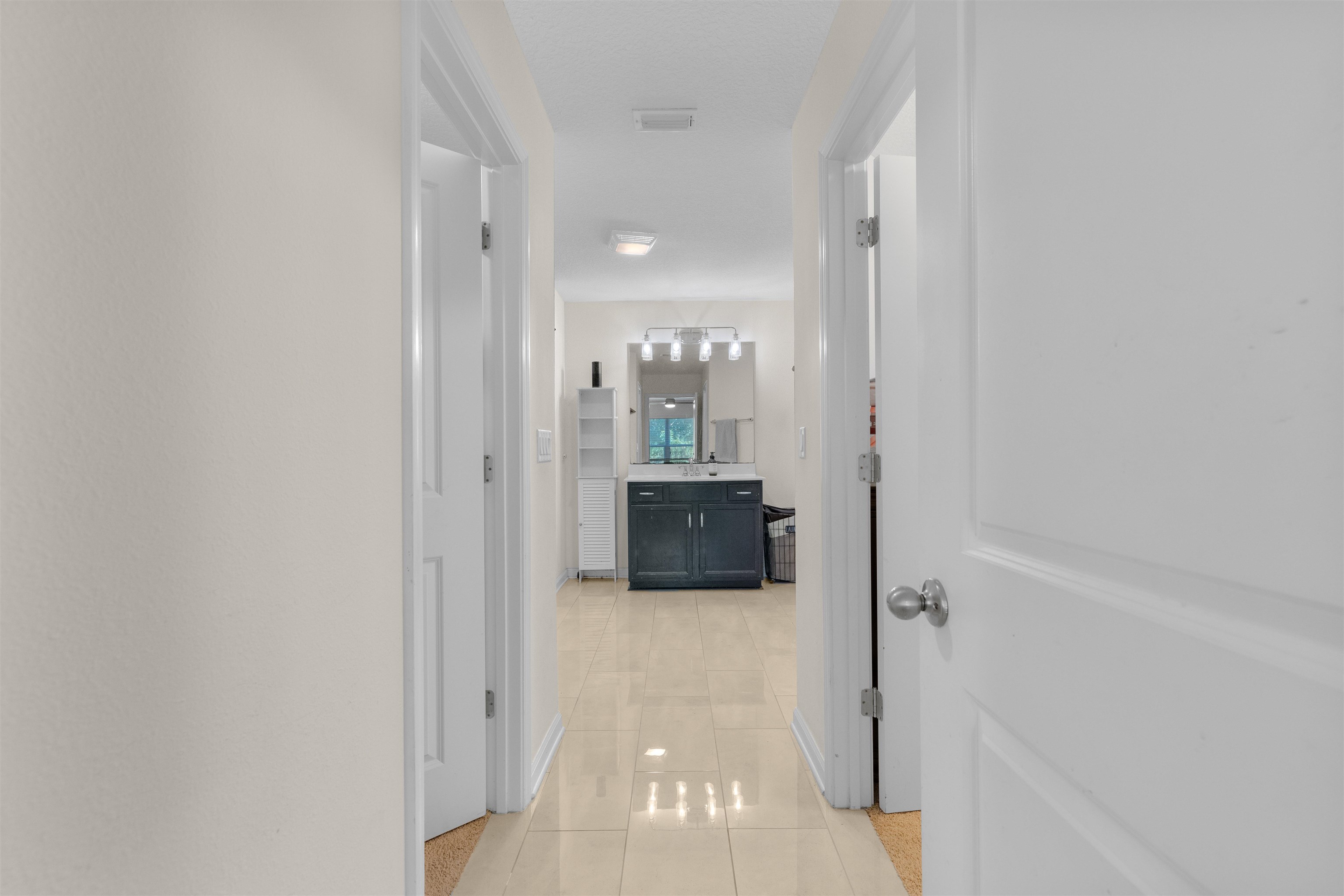 Image 7 of 50 For 121 Sawmill Forest Ct
