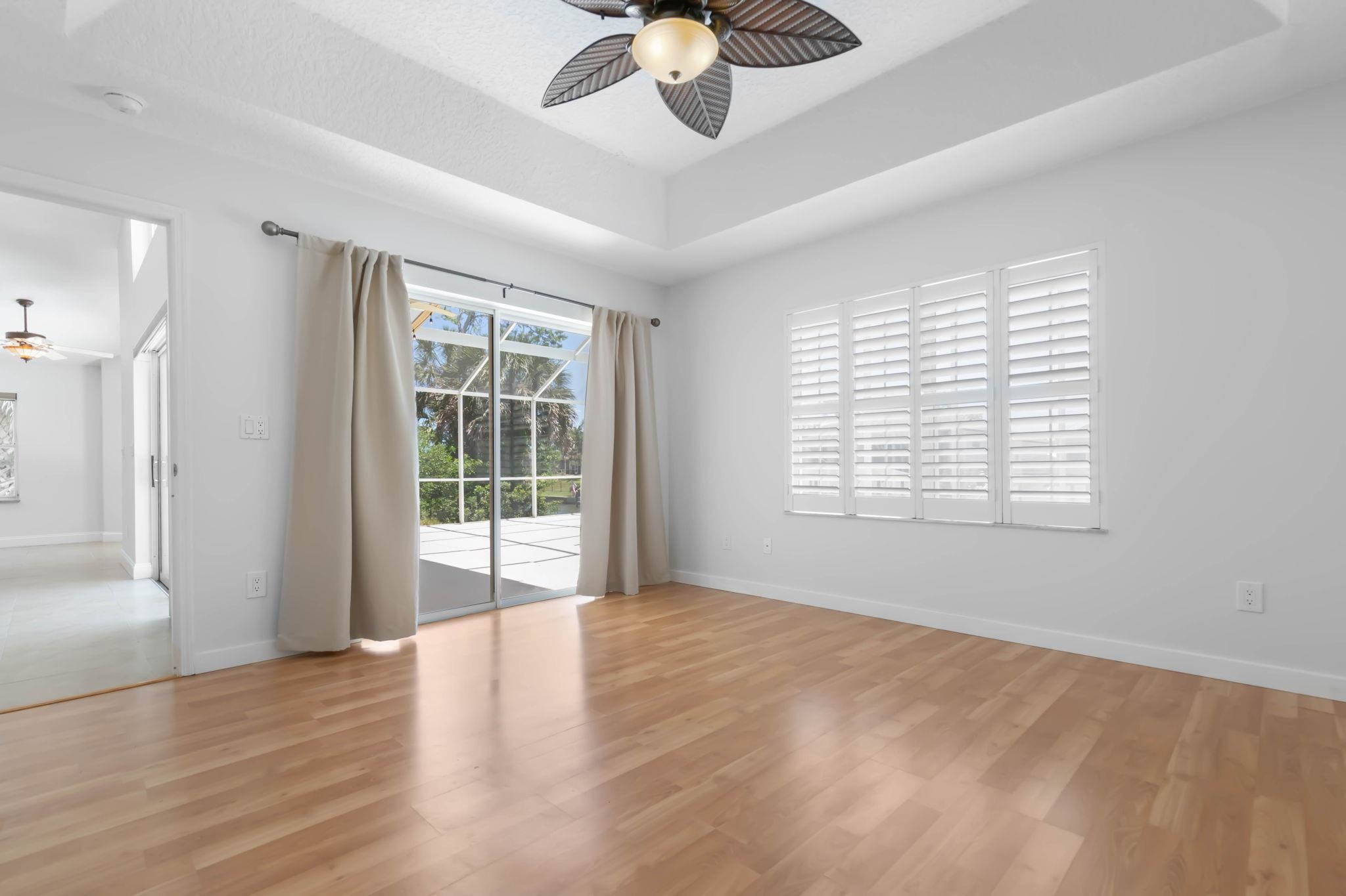 Image 35 of 69 For 6 Crossleaf Ct E