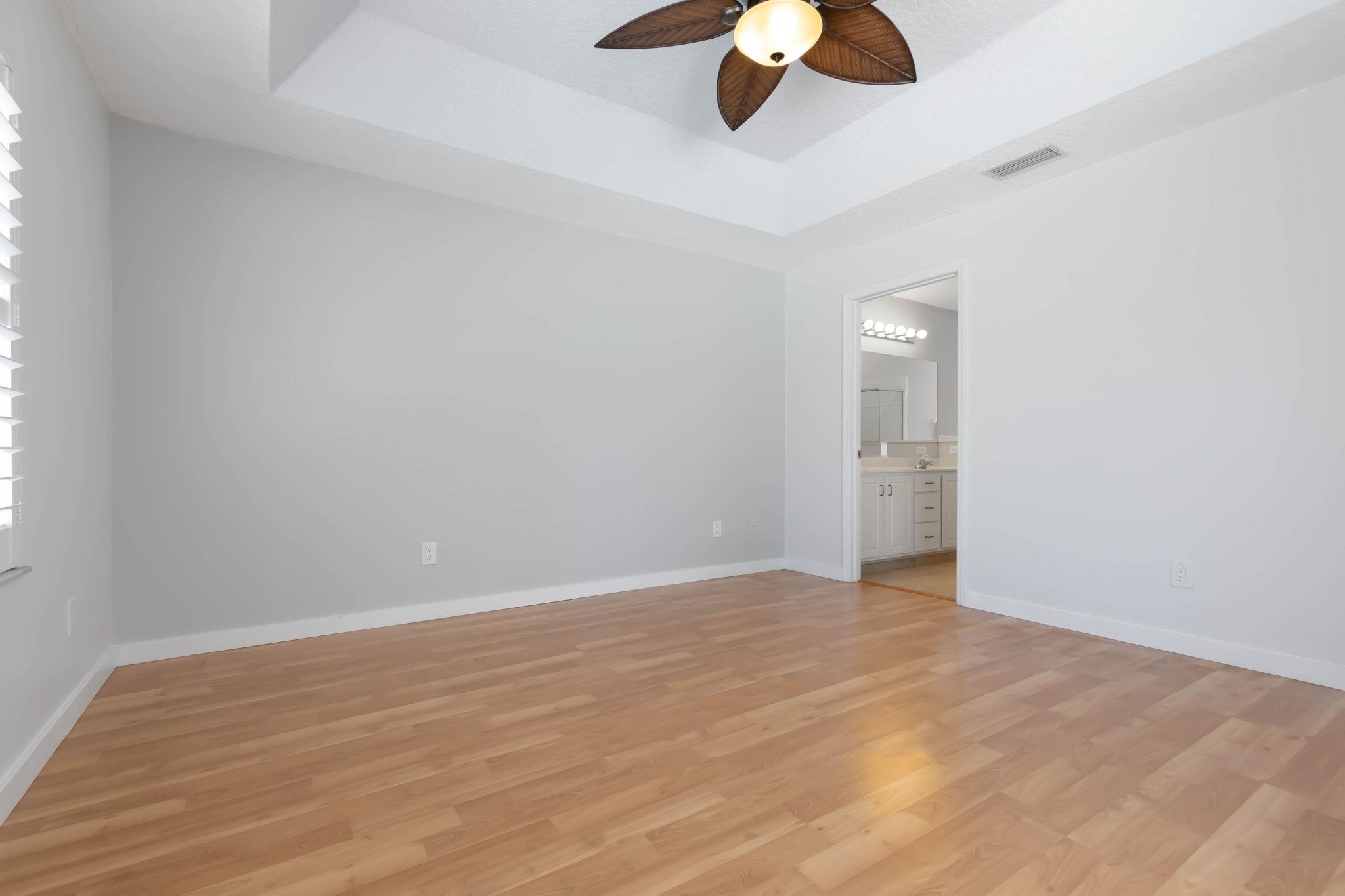 Image 36 of 69 For 6 Crossleaf Ct E