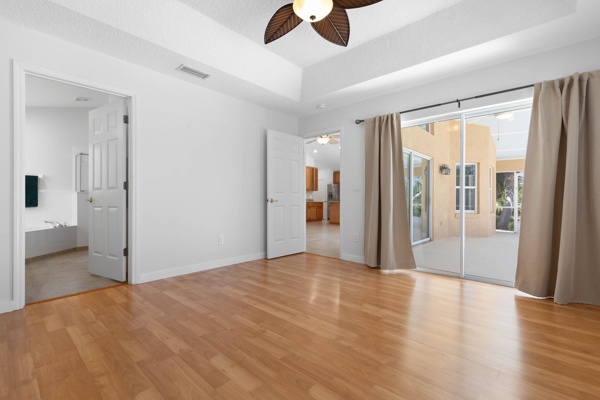 Image 37 of 69 For 6 Crossleaf Ct E