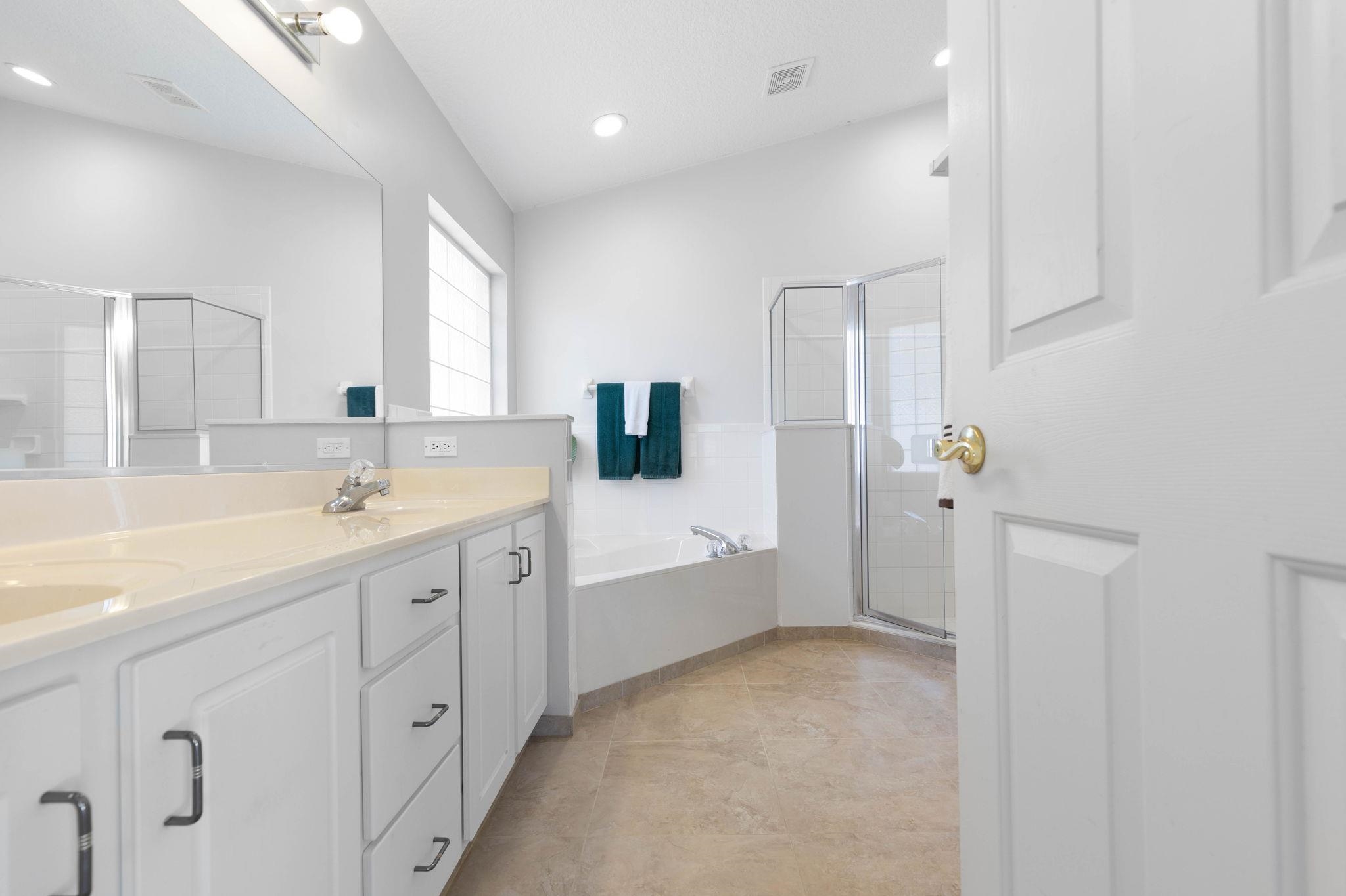 Image 38 of 69 For 6 Crossleaf Ct E