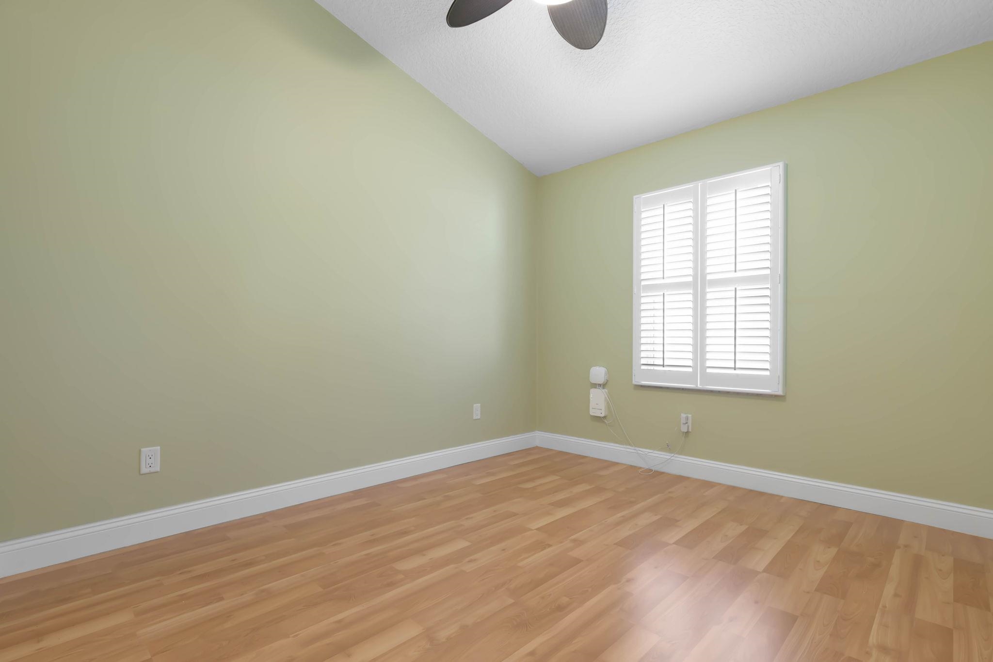 Image 46 of 69 For 6 Crossleaf Ct E