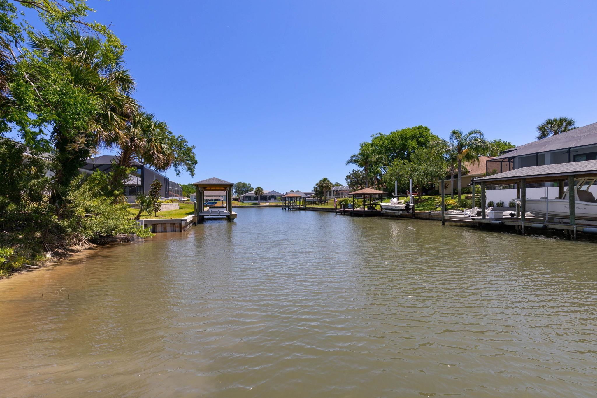 Image 5 of 69 For 6 Crossleaf Ct E