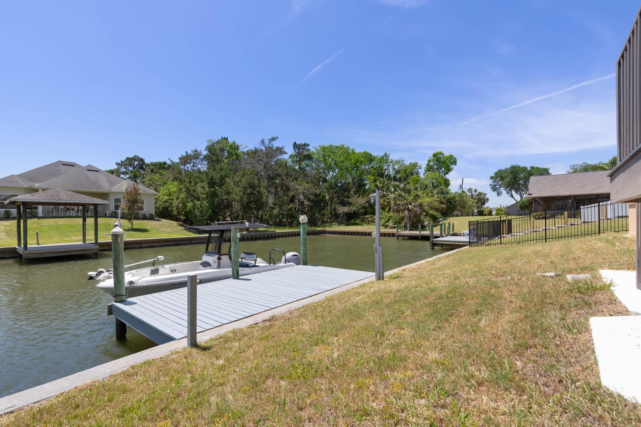 Image 52 of 69 For 6 Crossleaf Ct E